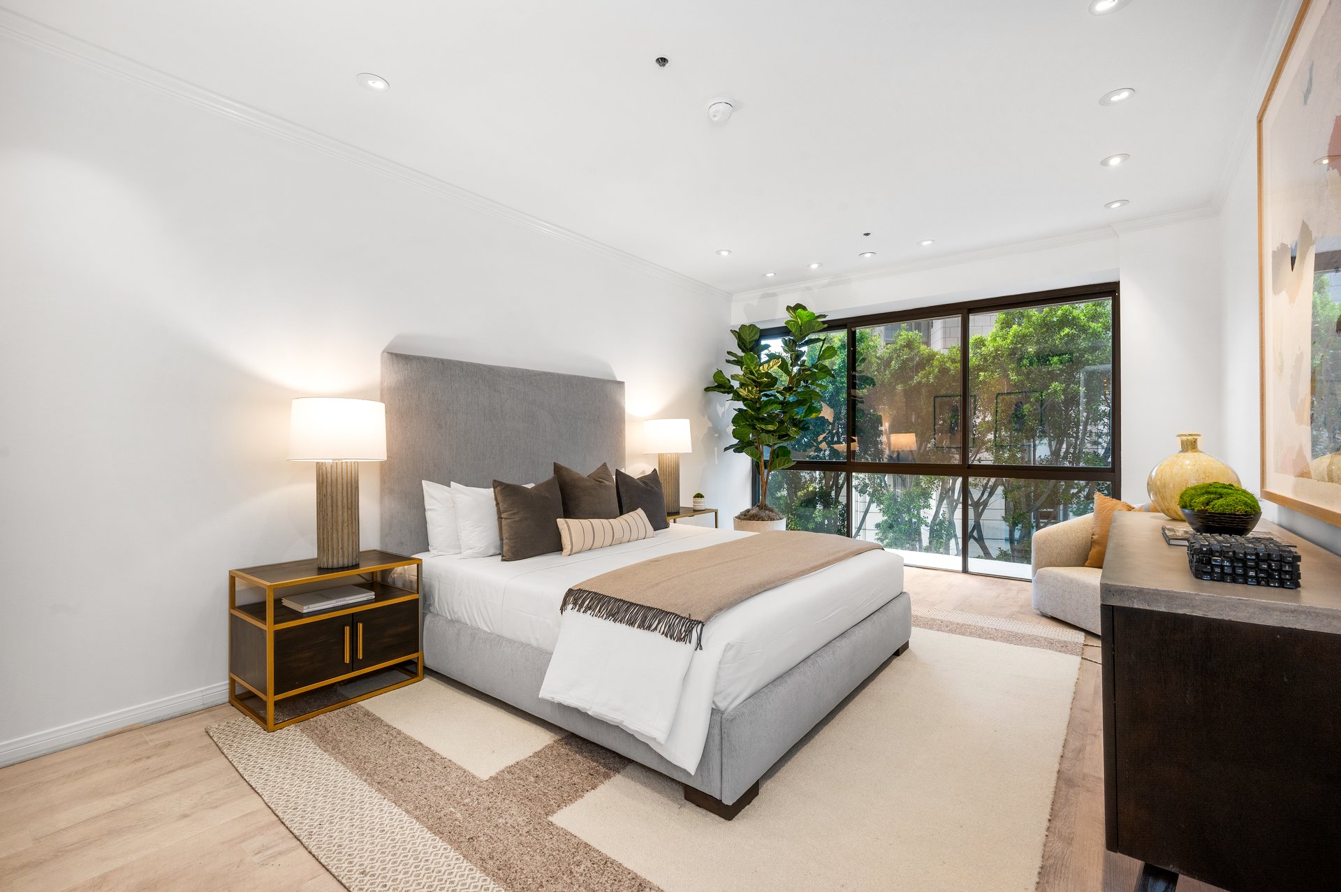 10750 Wilshire Blvd #201, Westwood