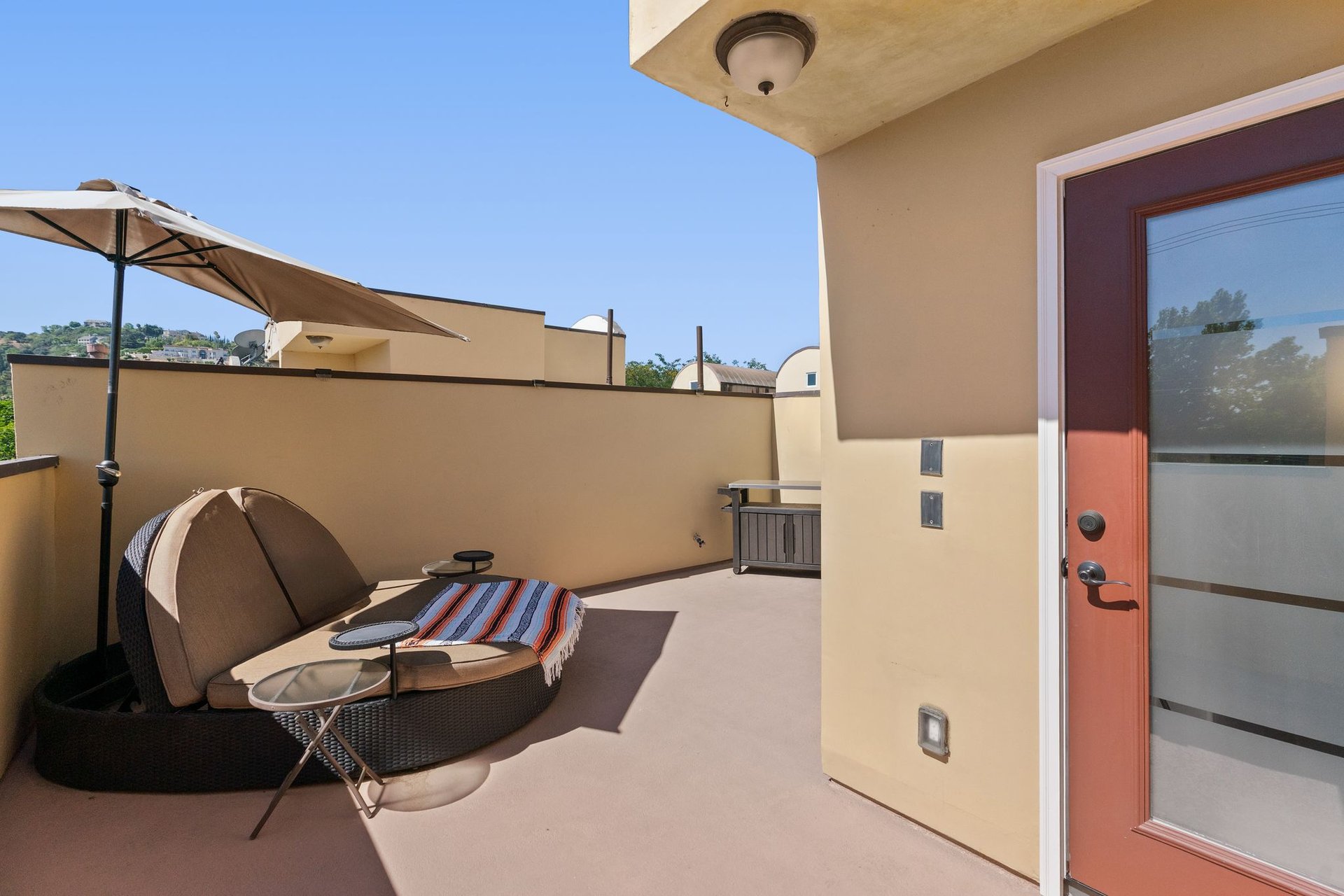 4128 Whitsett Ave Unit 108