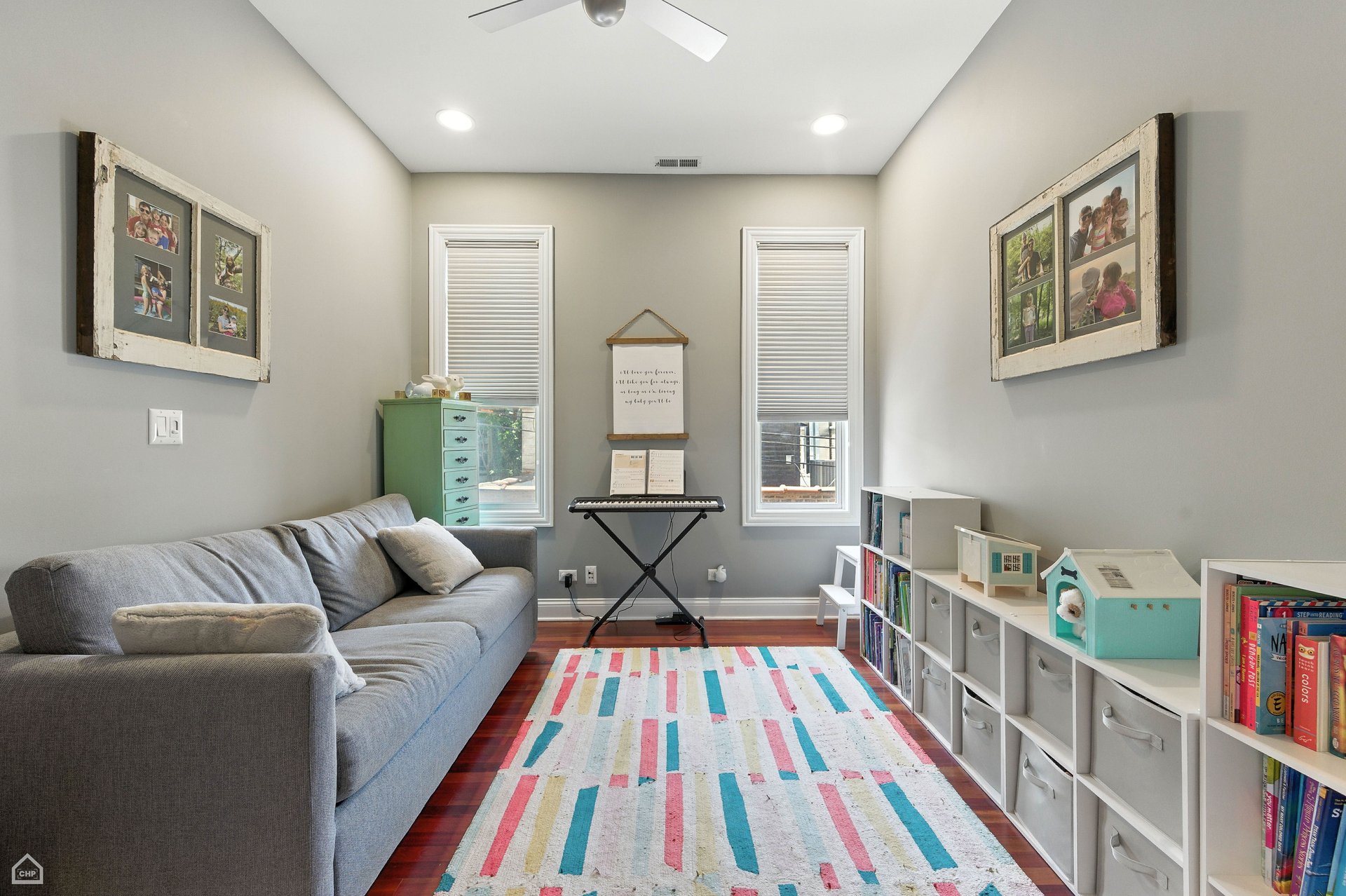 2343 W Montrose Avenue Unit: 101