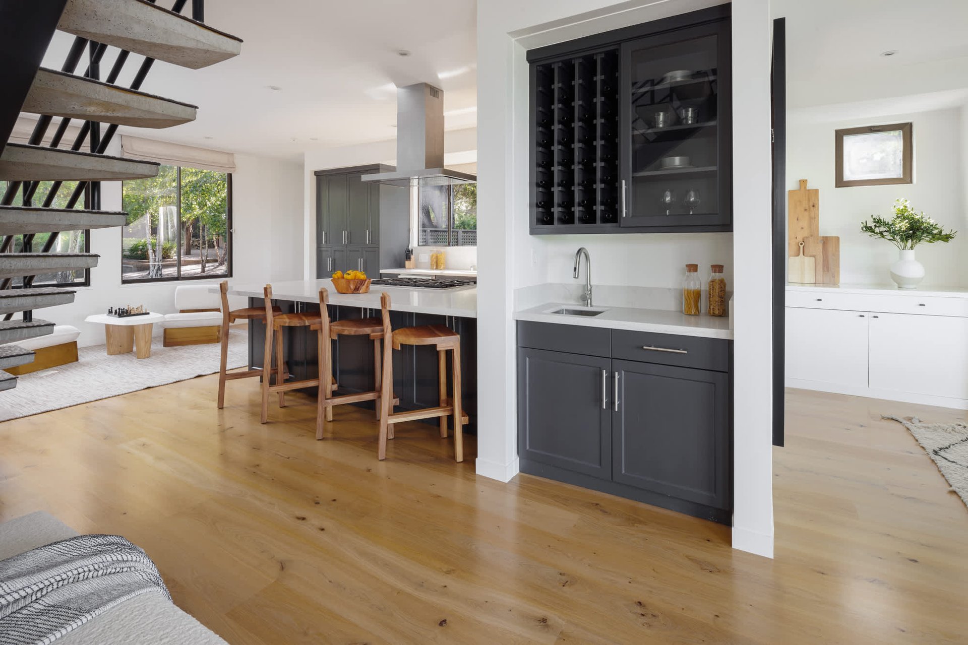 Sweeping Bay Views in Seafirth Estates
