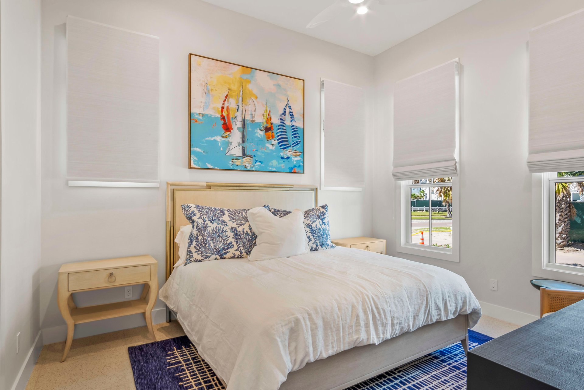 Coastline Drive, 4 Beds 4 Baths