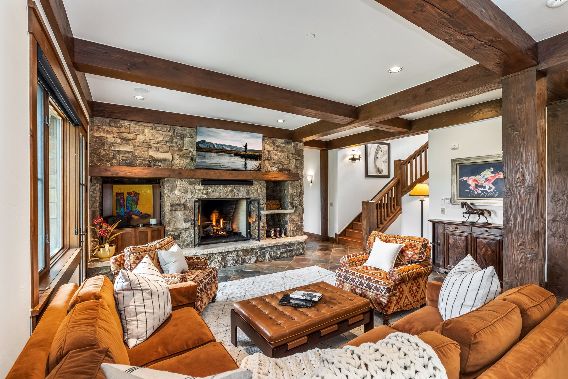 1092 The Summit Trail