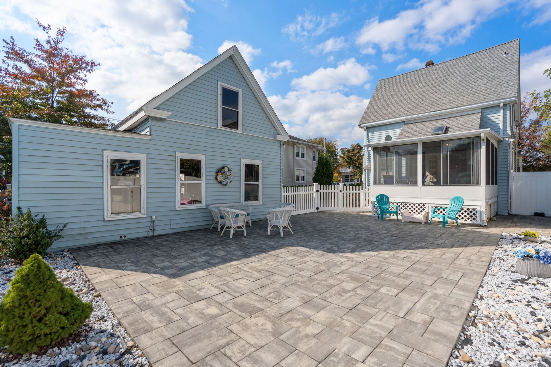 87 Waterston Ave