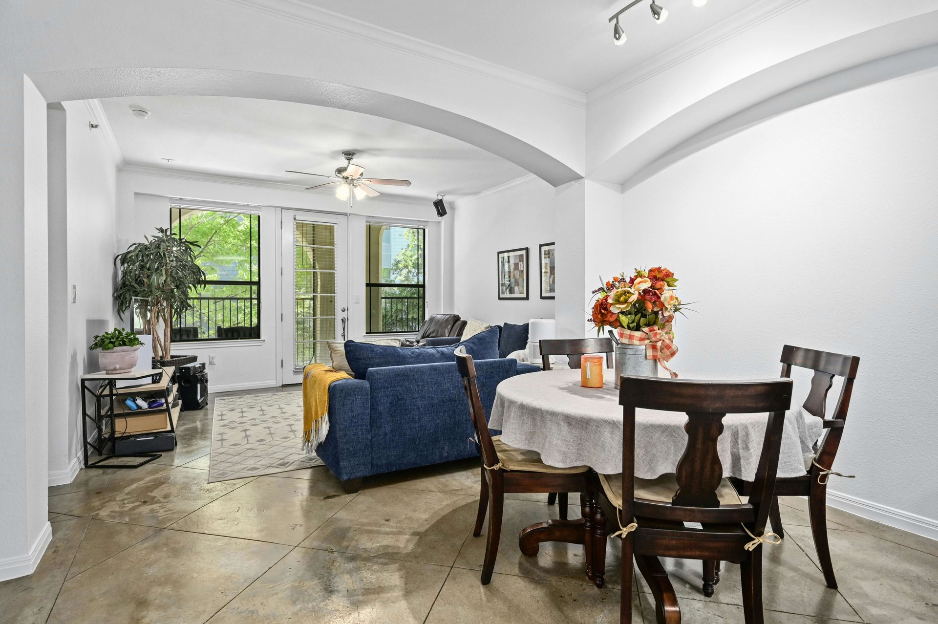 2505 San Gabriel Street #207