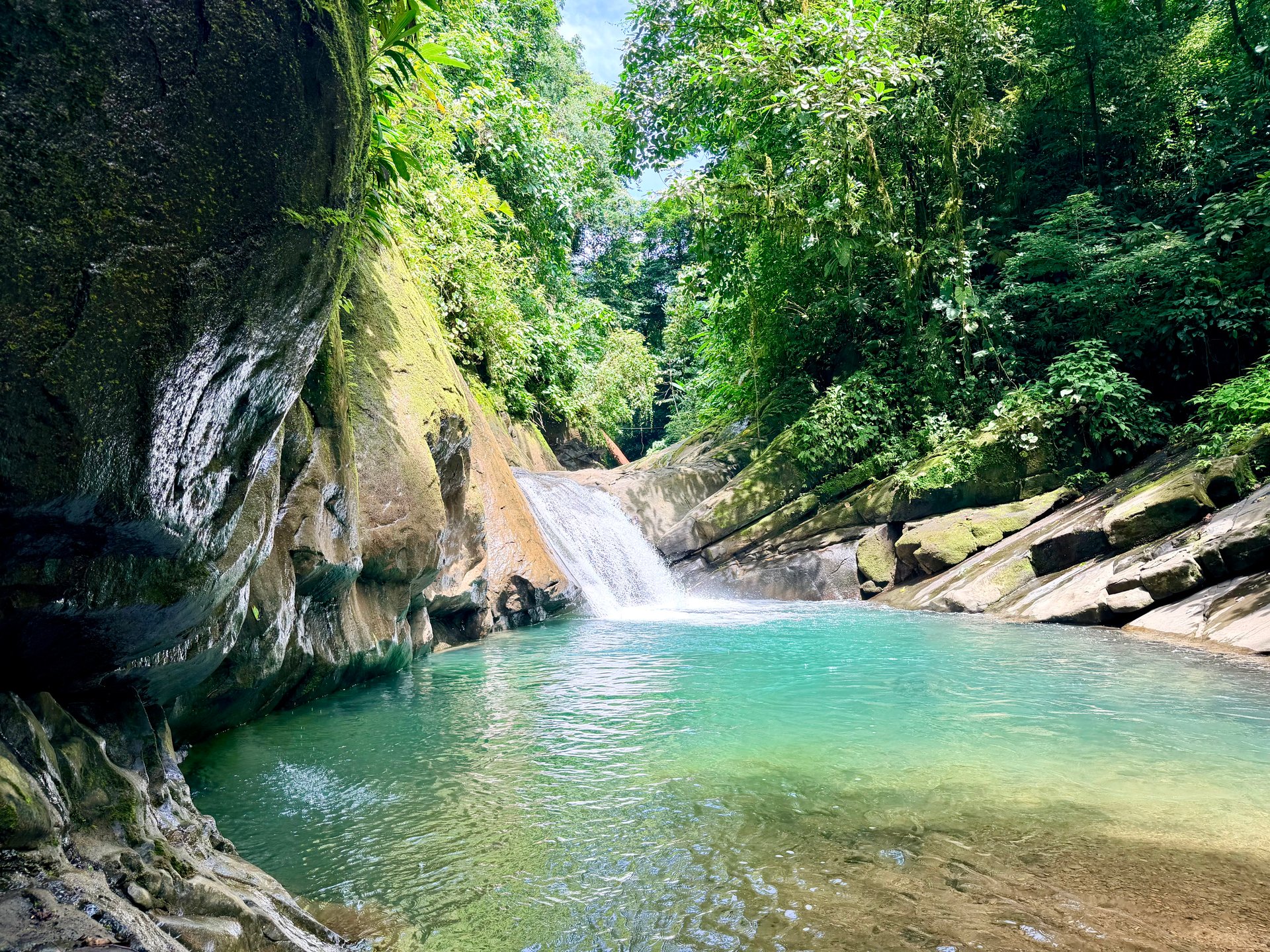 La Unión Road Development – Buildable Lots with River Access in Uvita