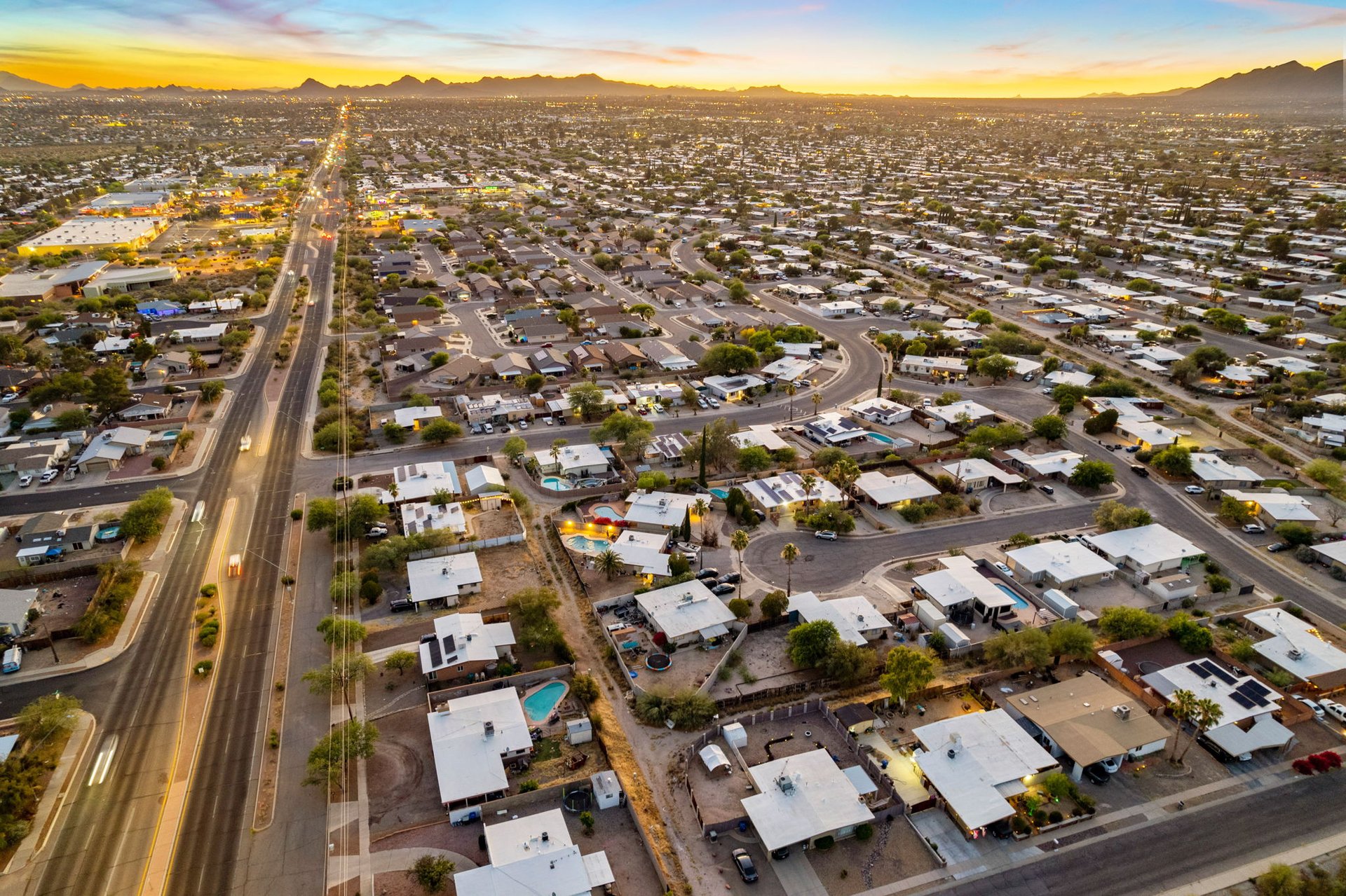 2540 S Marianne