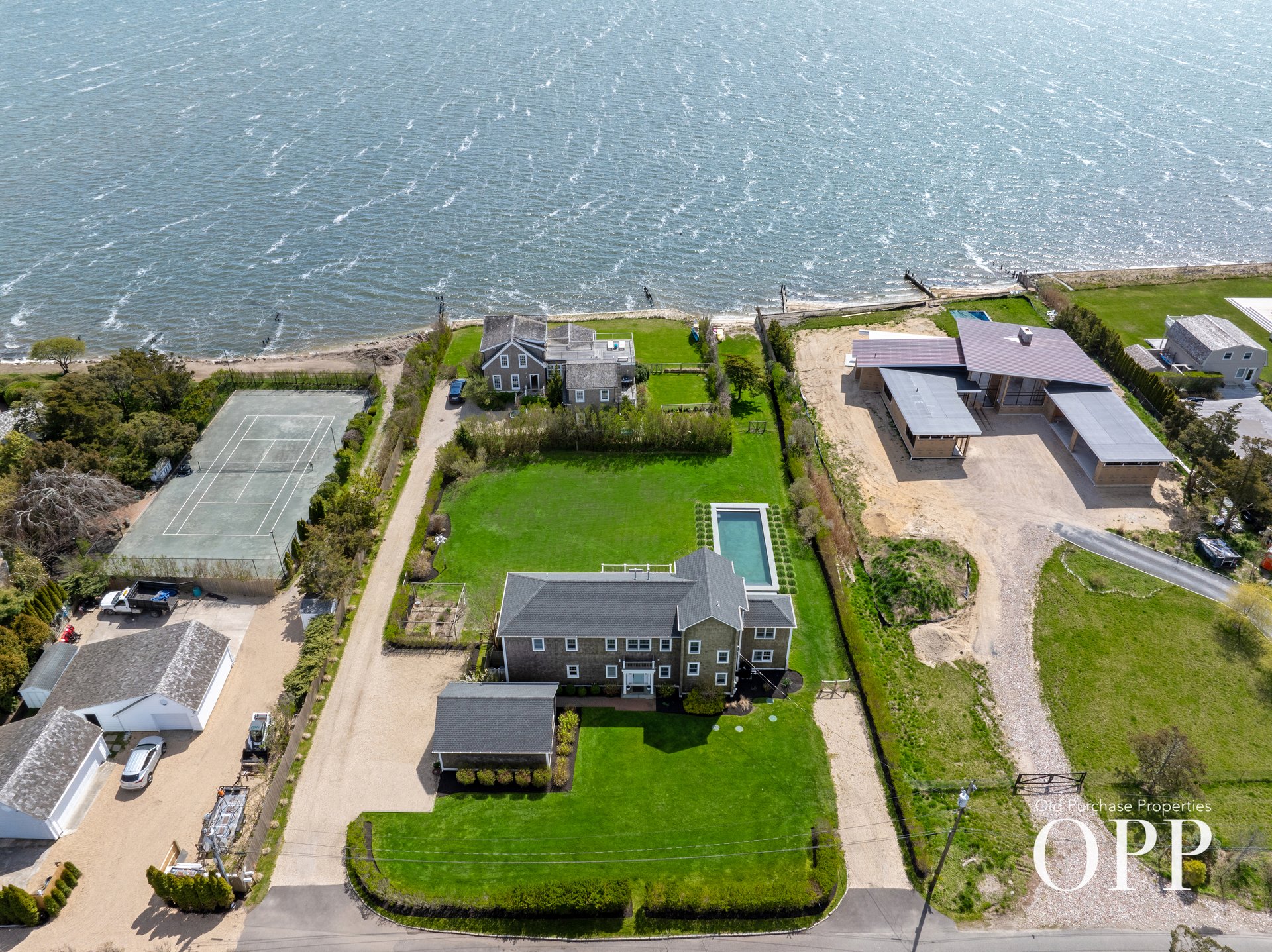 Waterview Getaway for the Ultimate Paddler