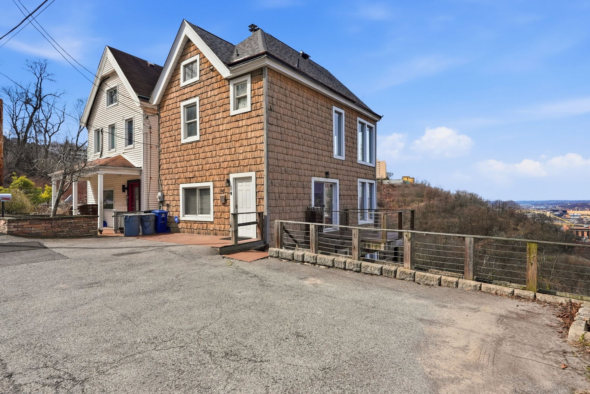 310 Cola St