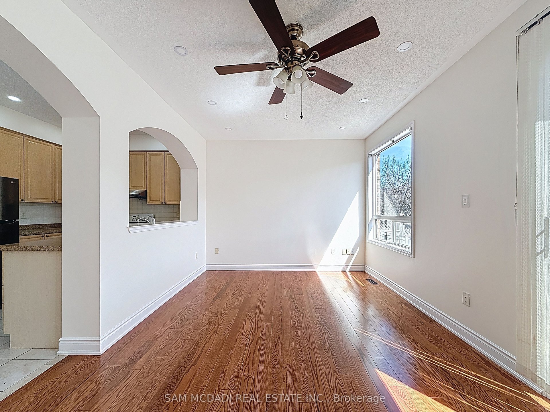 1354 Weir Chase 