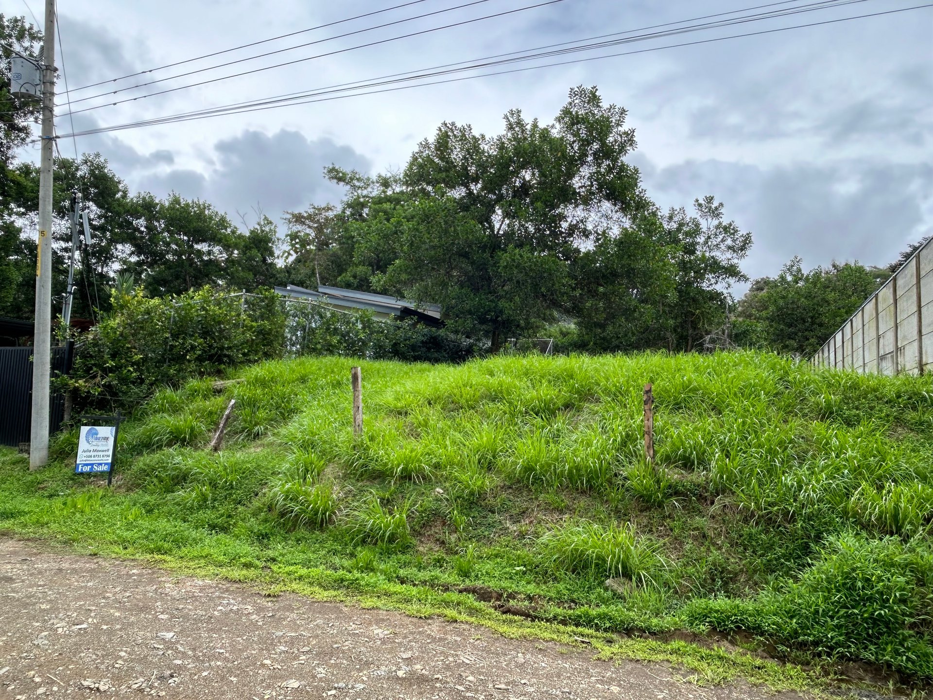 Prime Uvita Location! -  Build Ready Lot