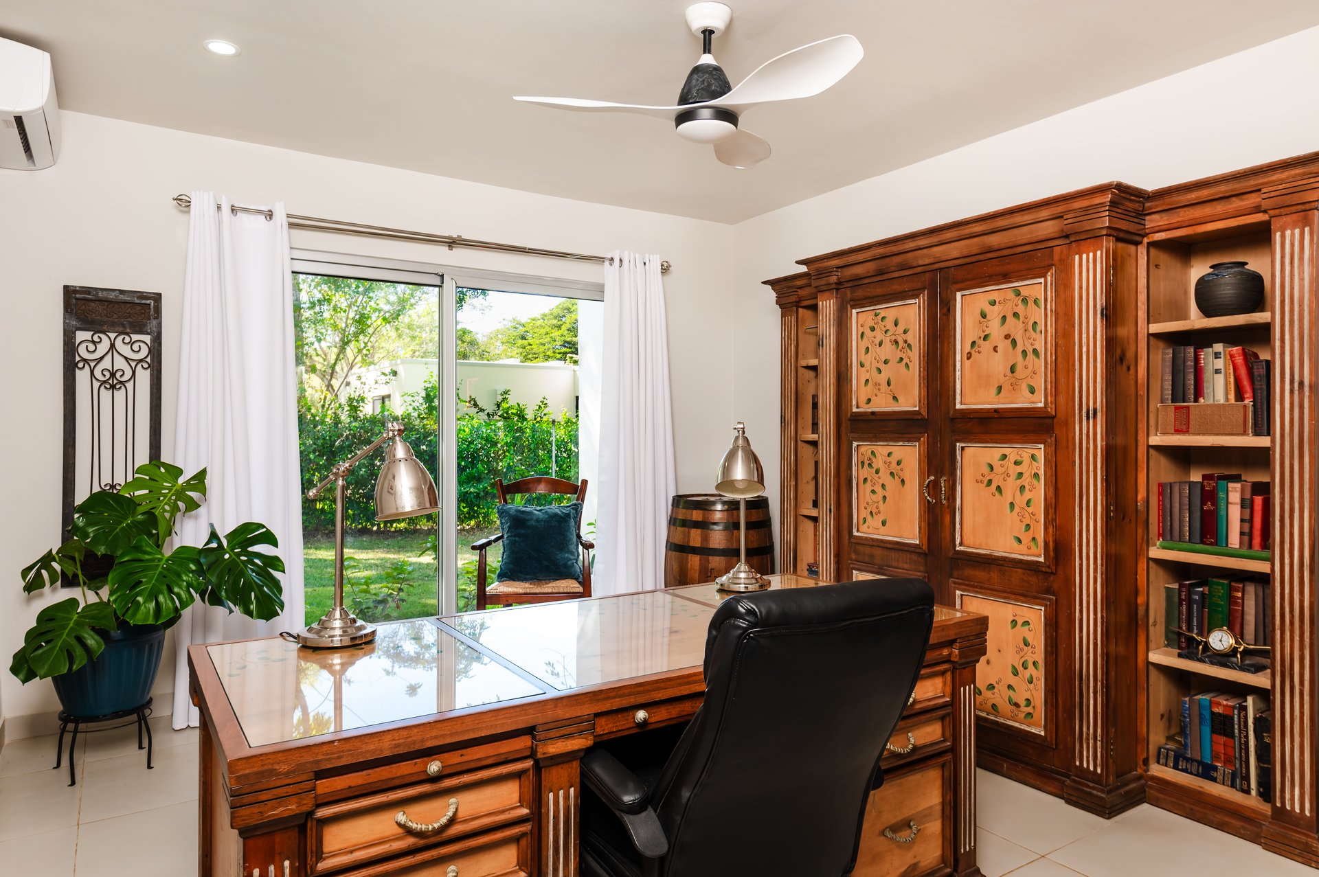 Casa Siempre Sabado | Walk to the beach luxury home in Playa Brasilito