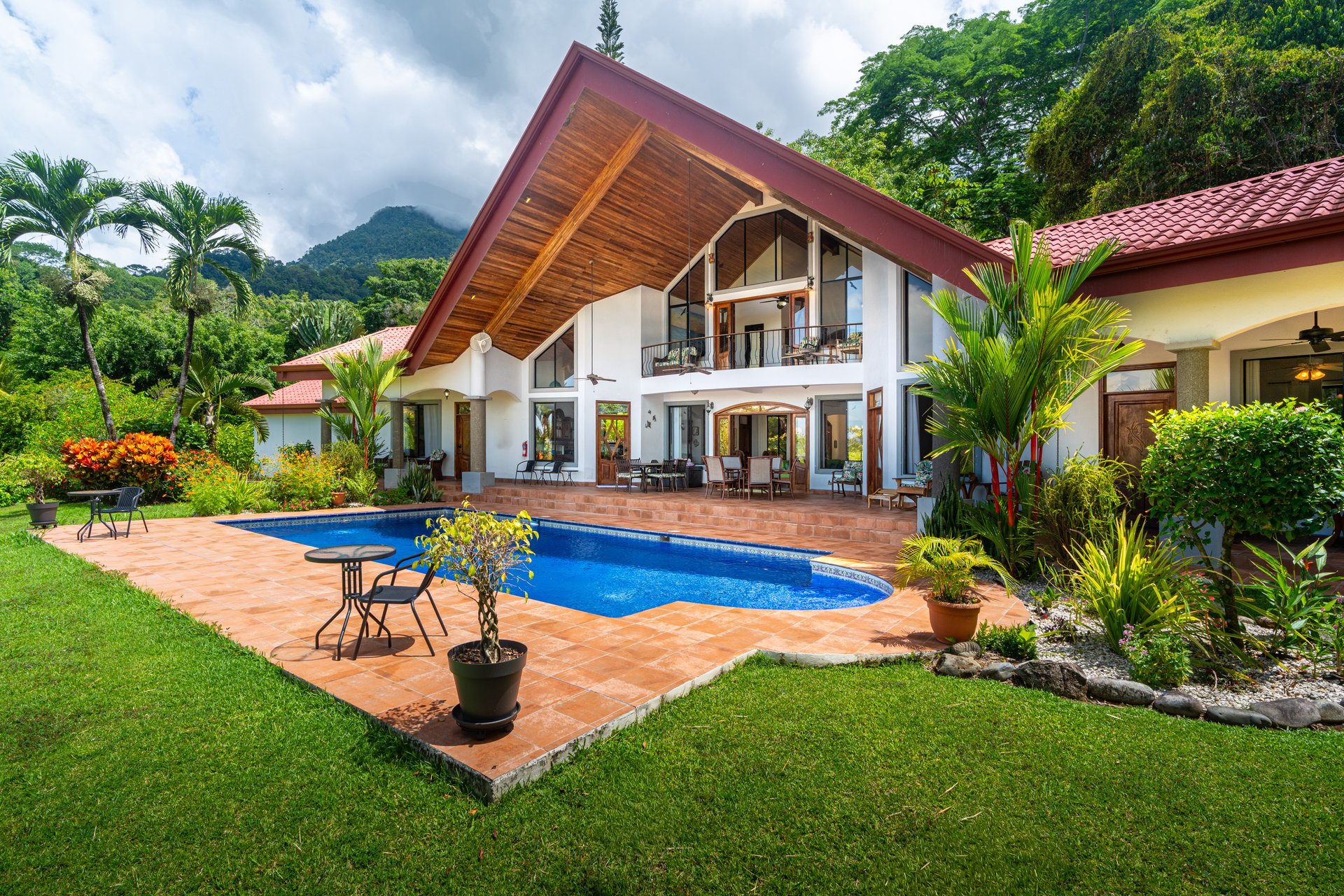 Casa La Bendición, Private Jungle Retreat with Ocean View