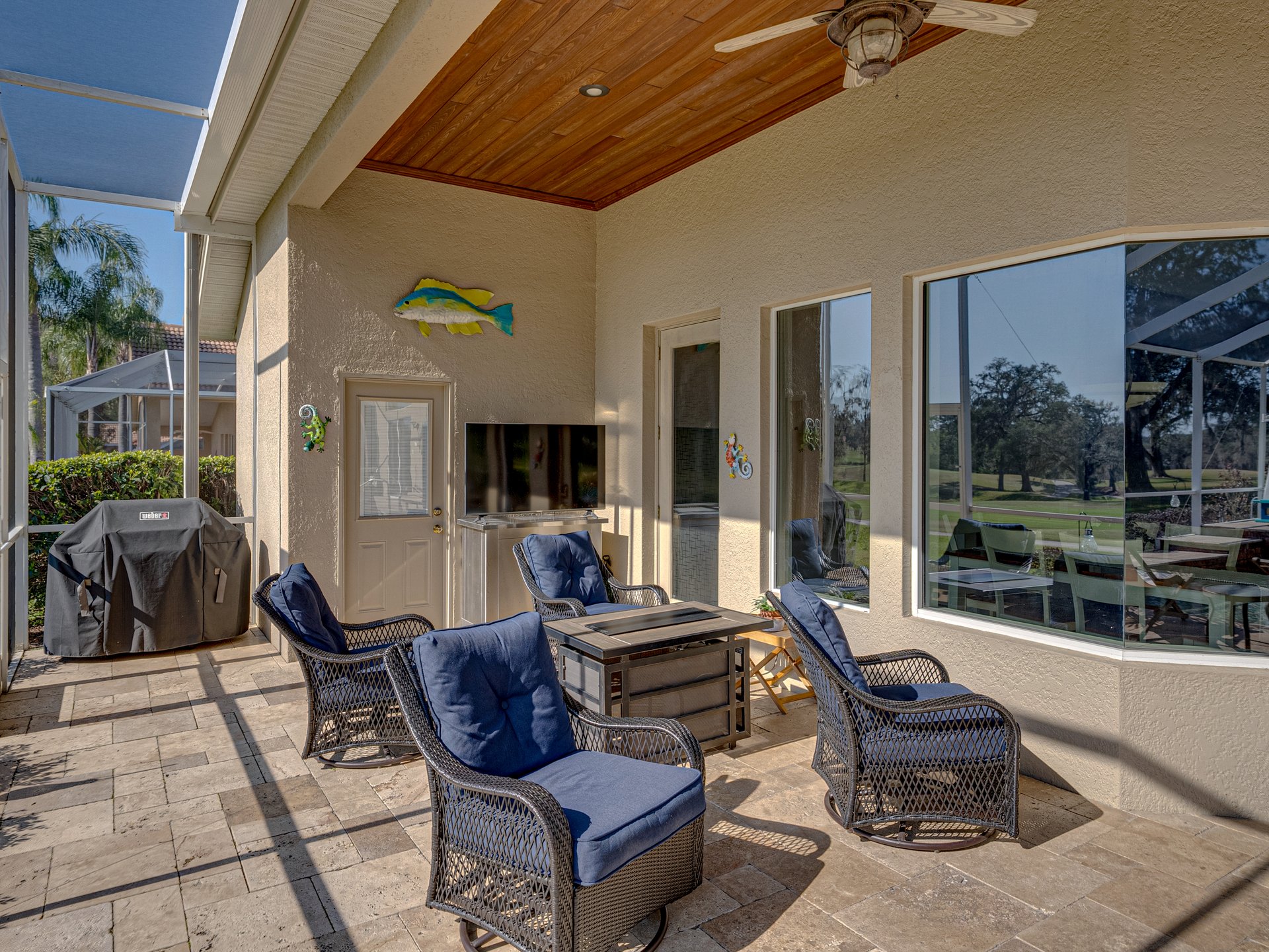 13854 THOROUGHBRED DR