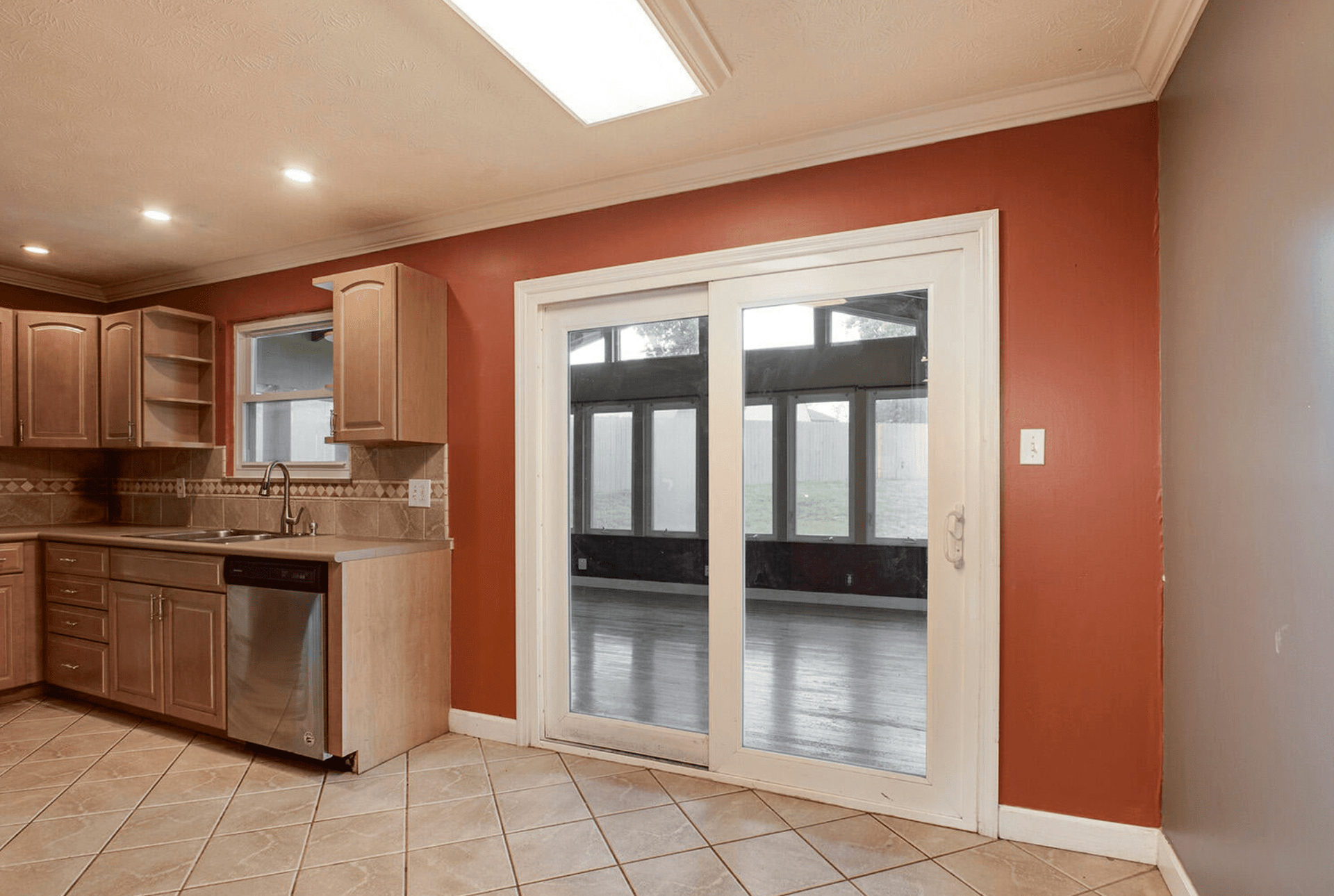 3933 Deerfield Road