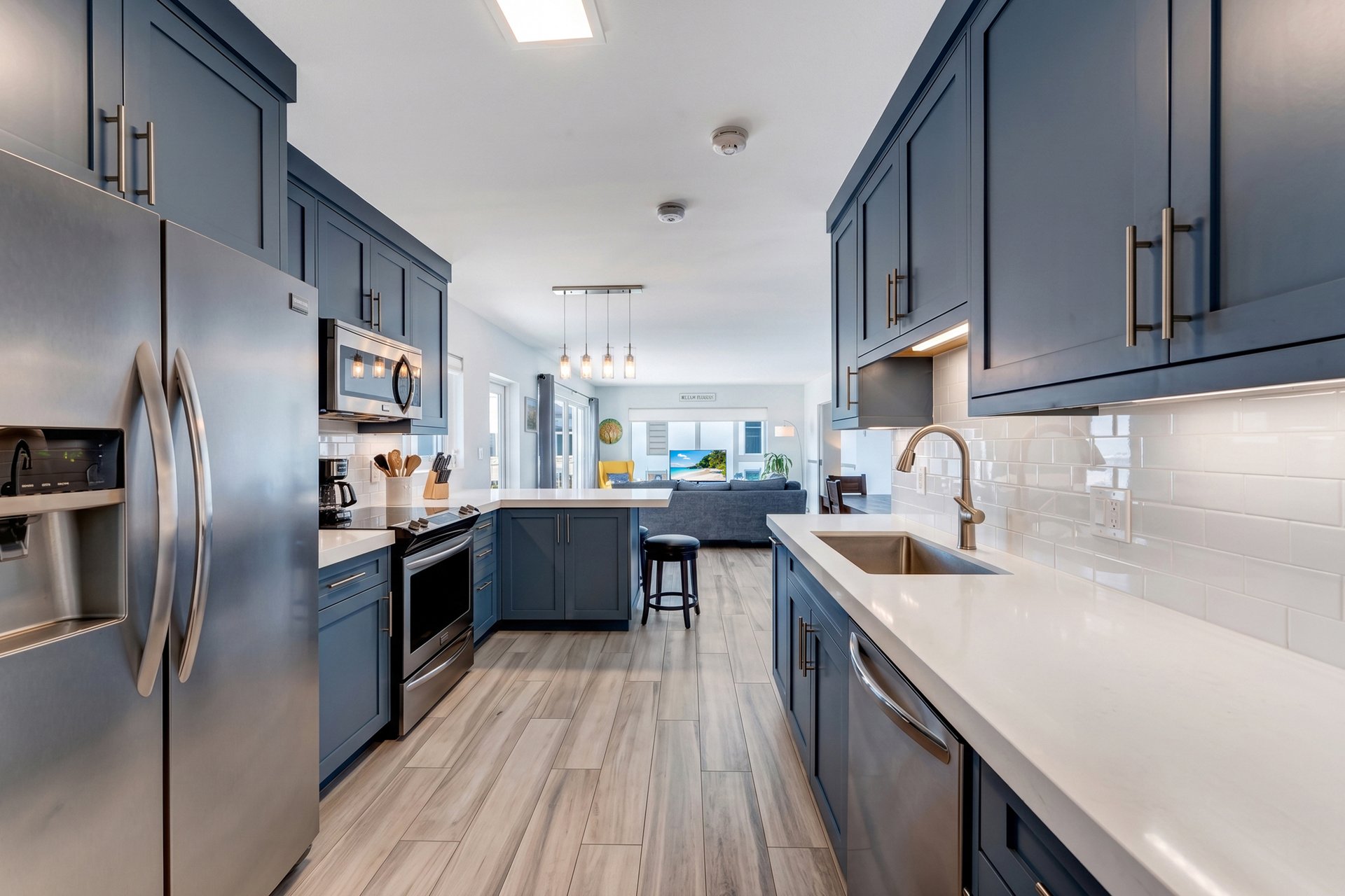 1203 Hillsboro Mile P2 
