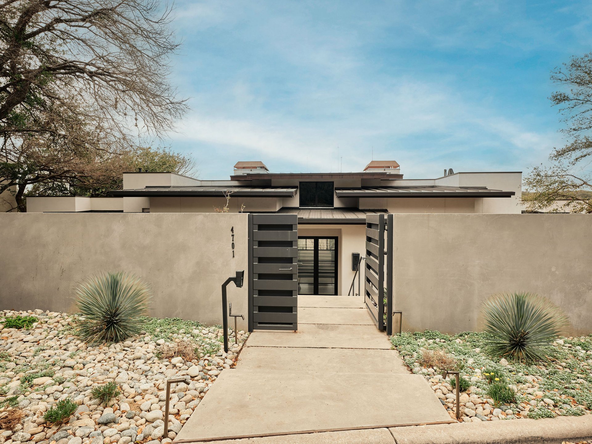 4701 Island Cove