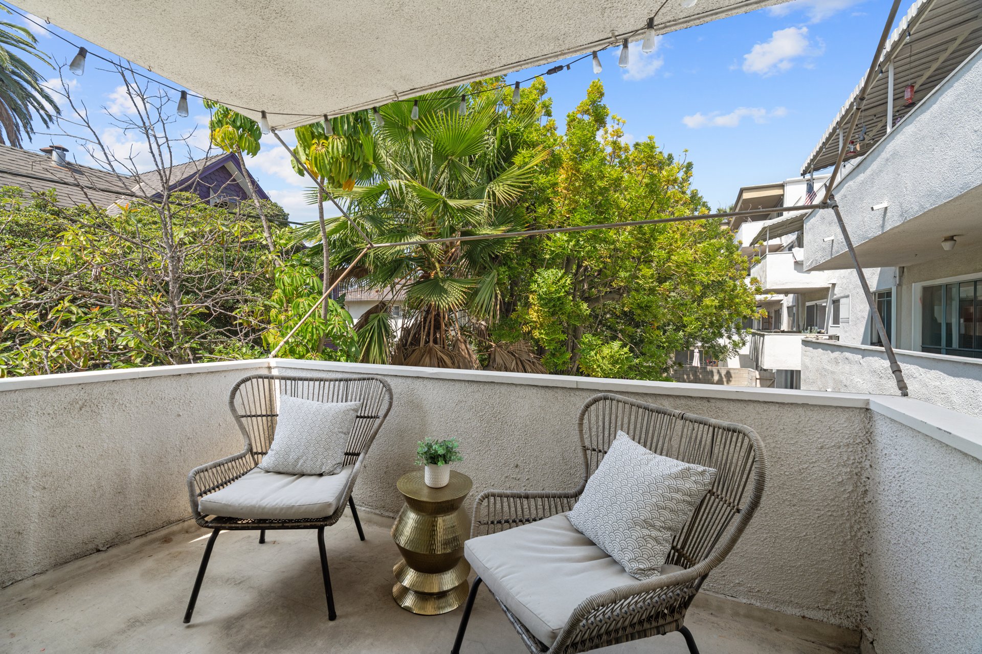 400 S Los Robles Avenue #209