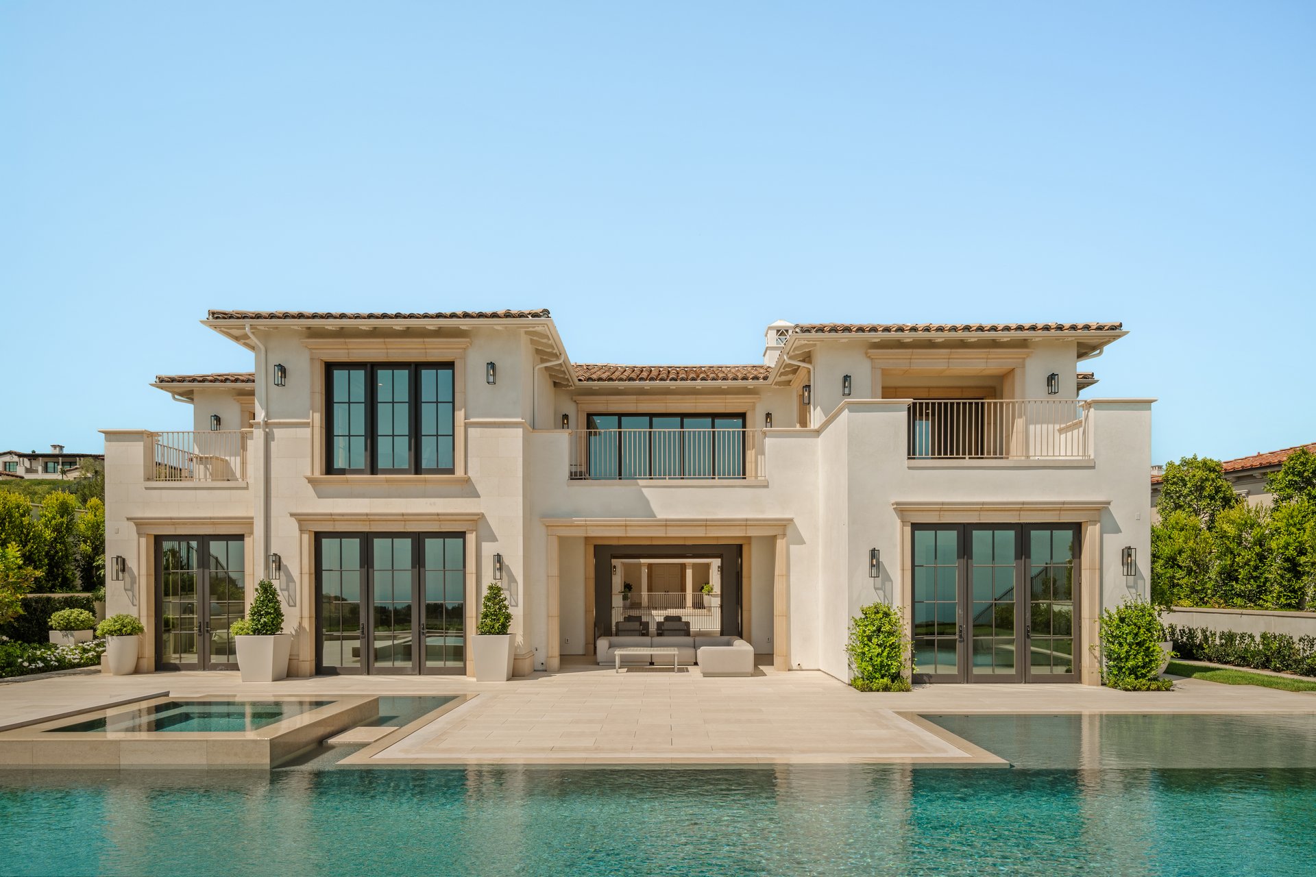 18 Swimmers Point, Newport  