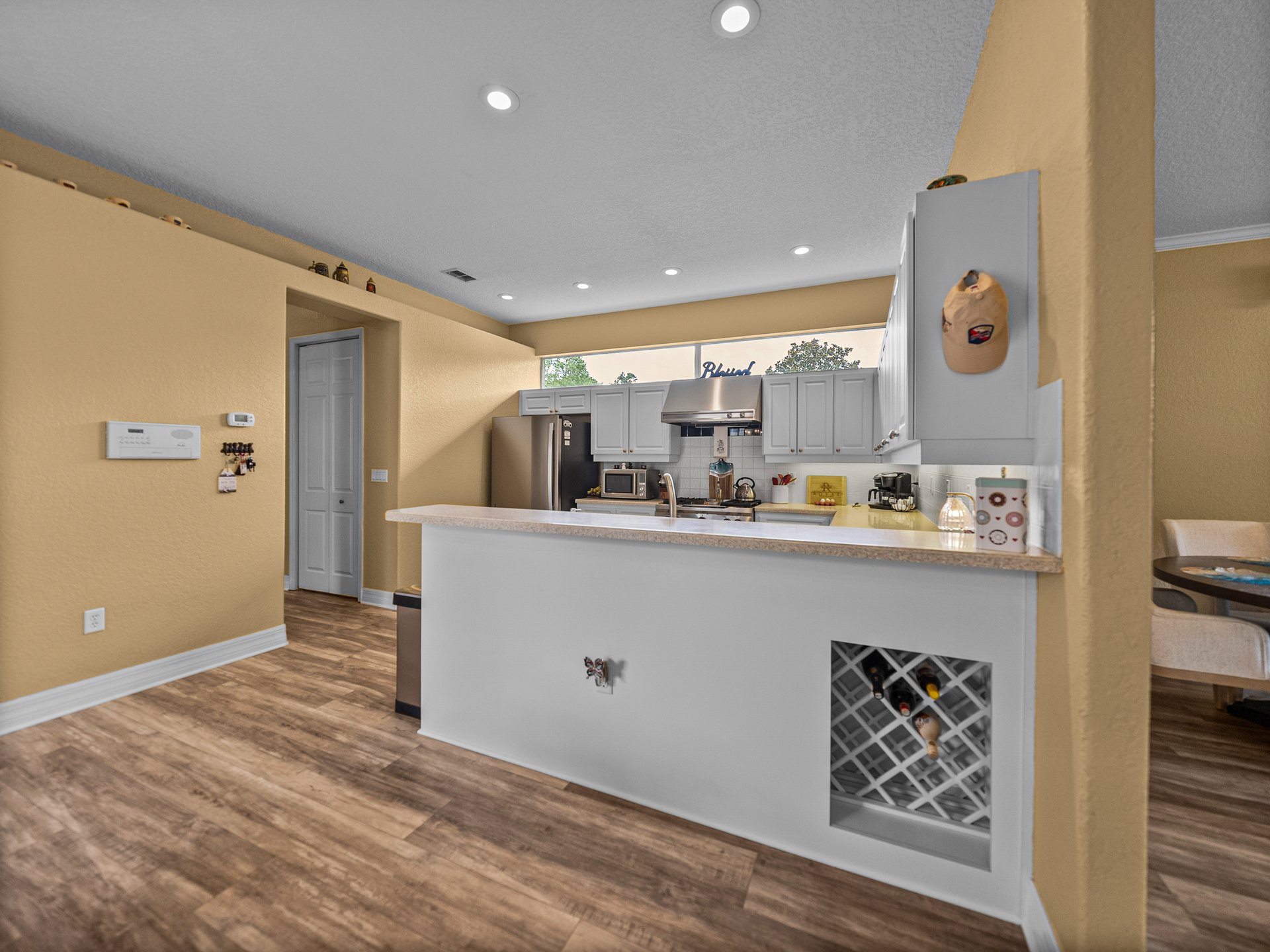 12413 WOODLANDS CIR