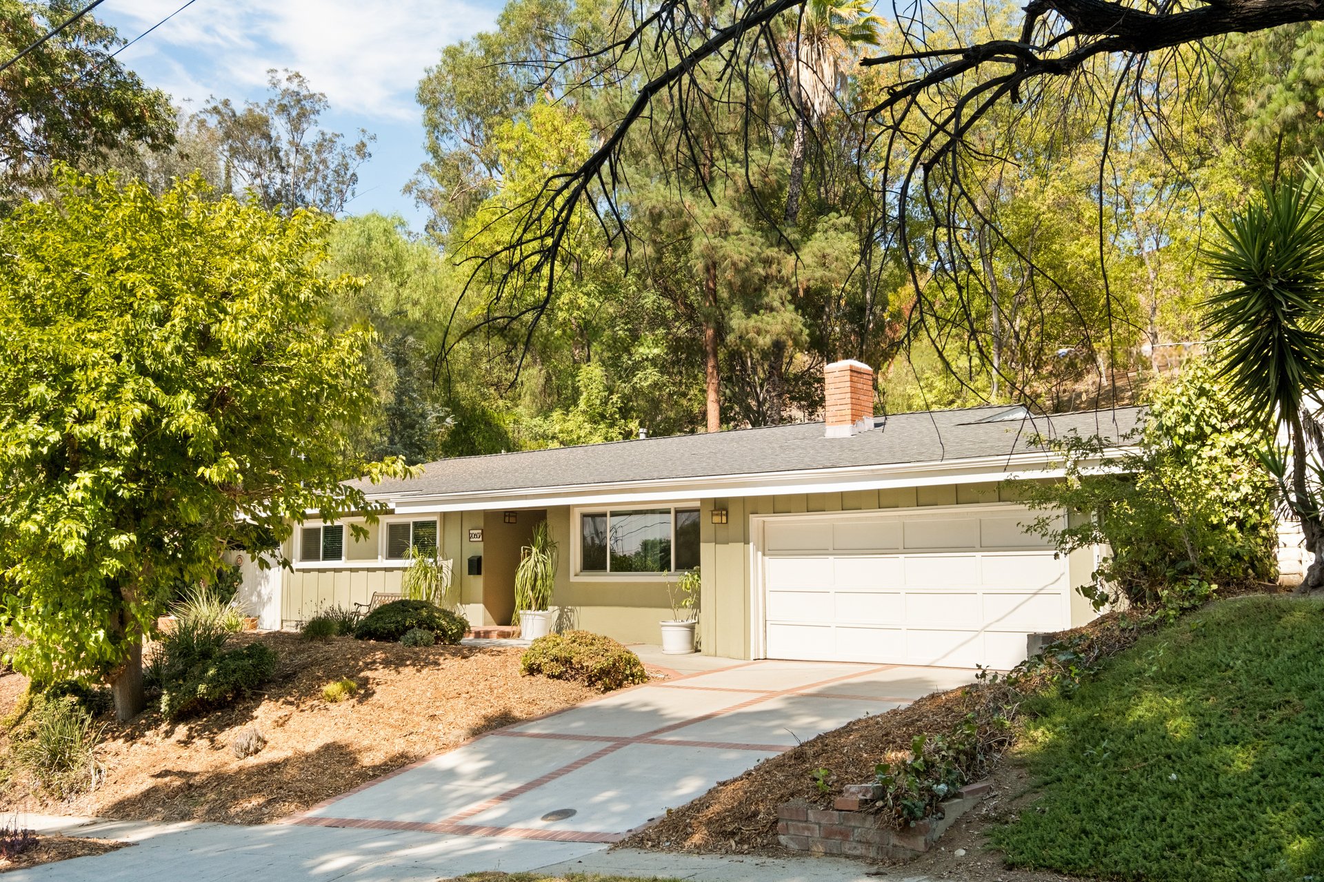 20607 Martha St, Woodland Hills