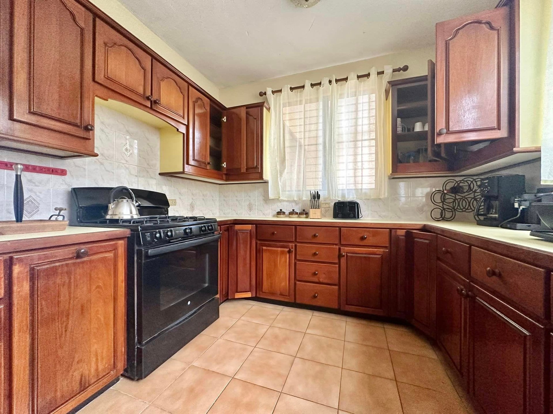 838 Joe's Hill 2 Bedroom Apartment