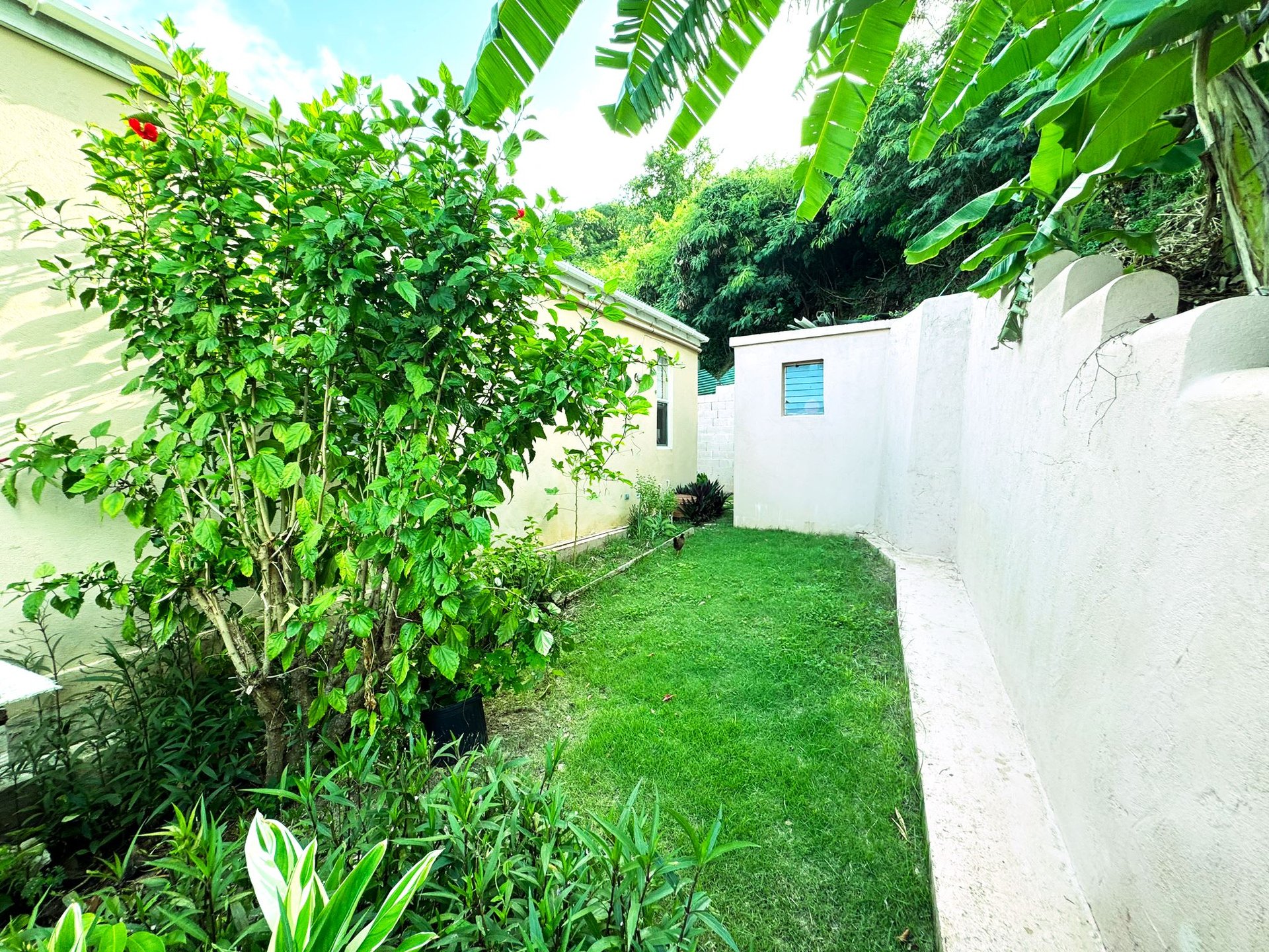 974 Fat Hogs Bay 3 Bedroom Apartment 