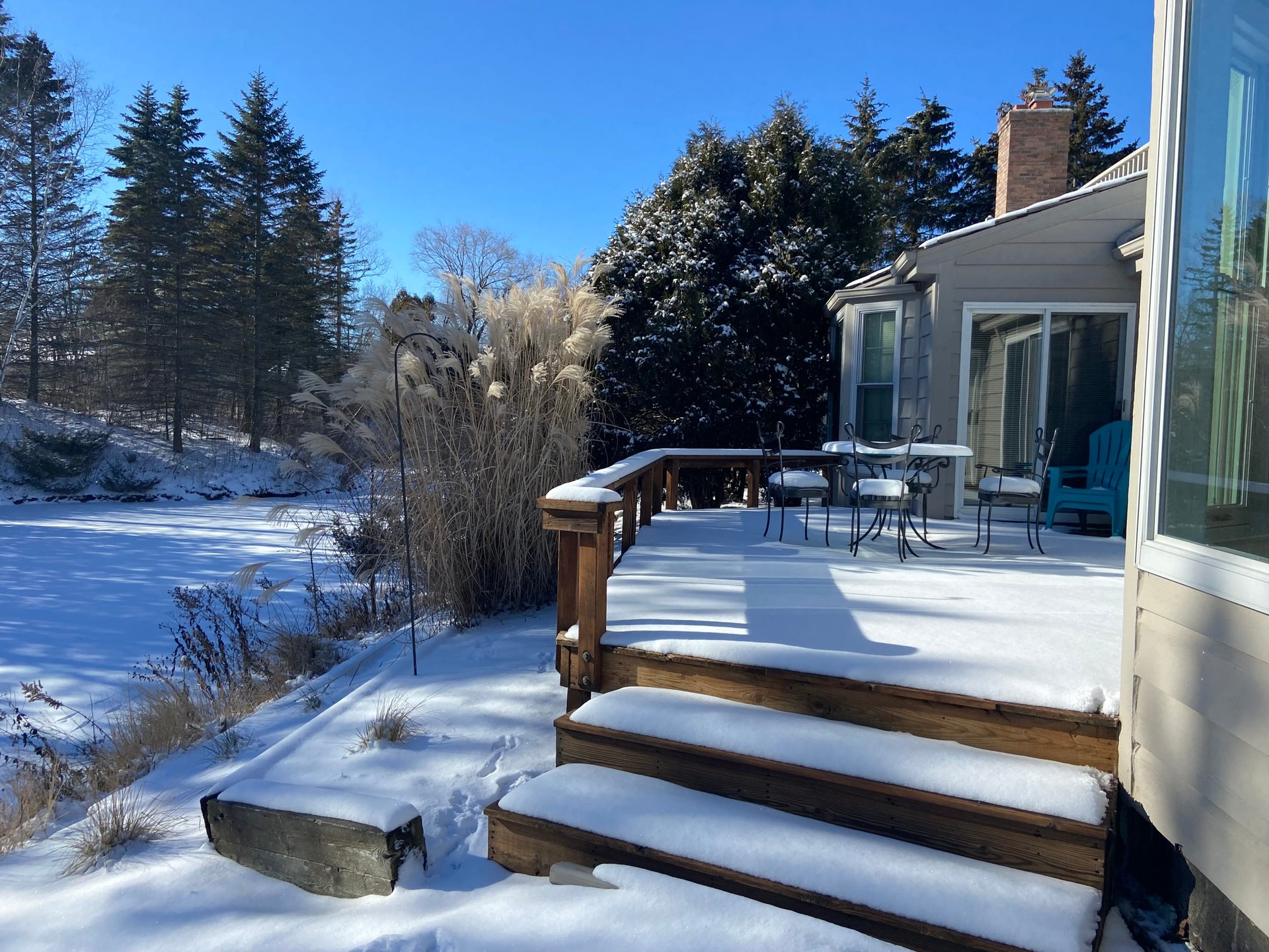 1427 Westport Circle, South East Mequon