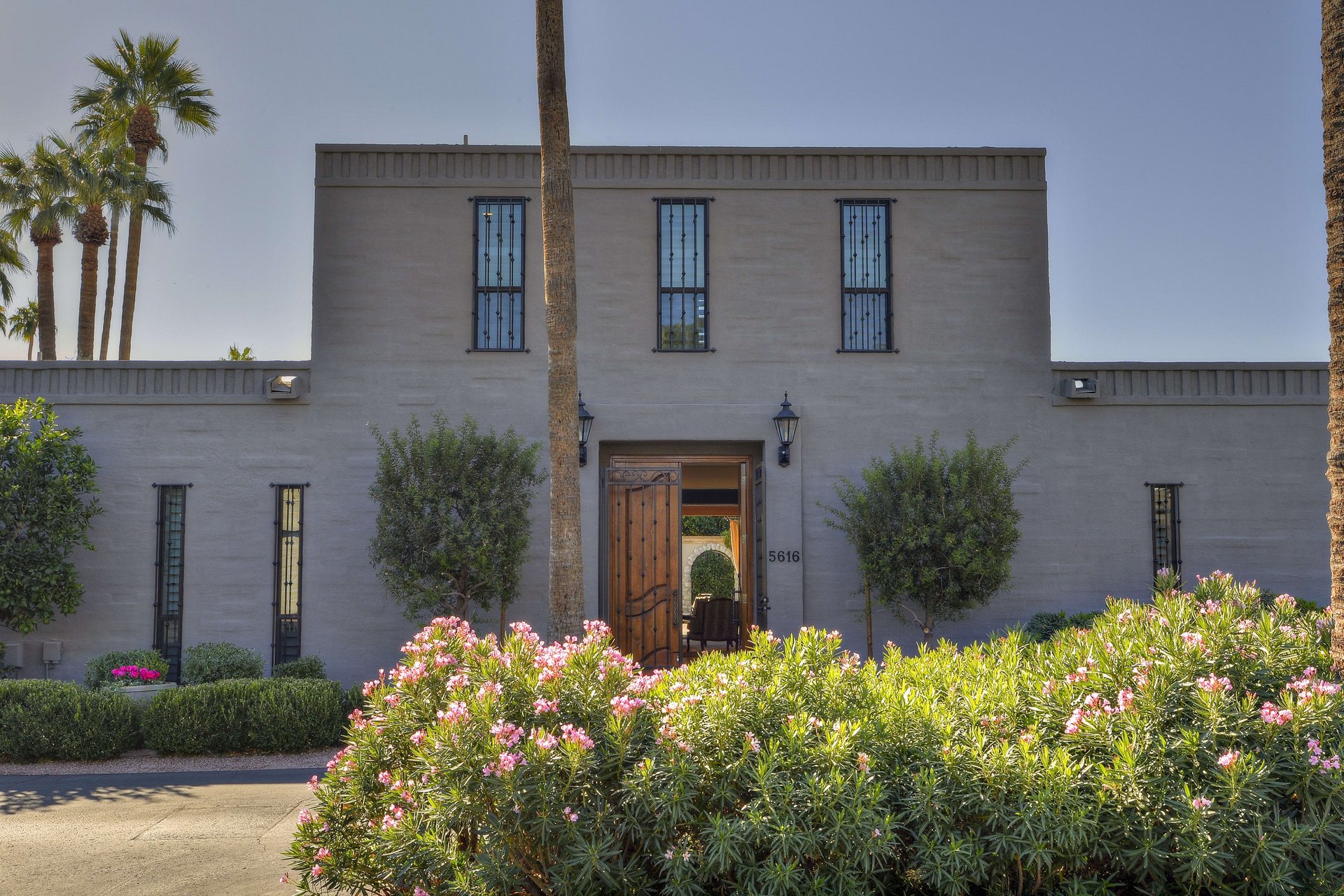 5616 N Scottsdale Rd