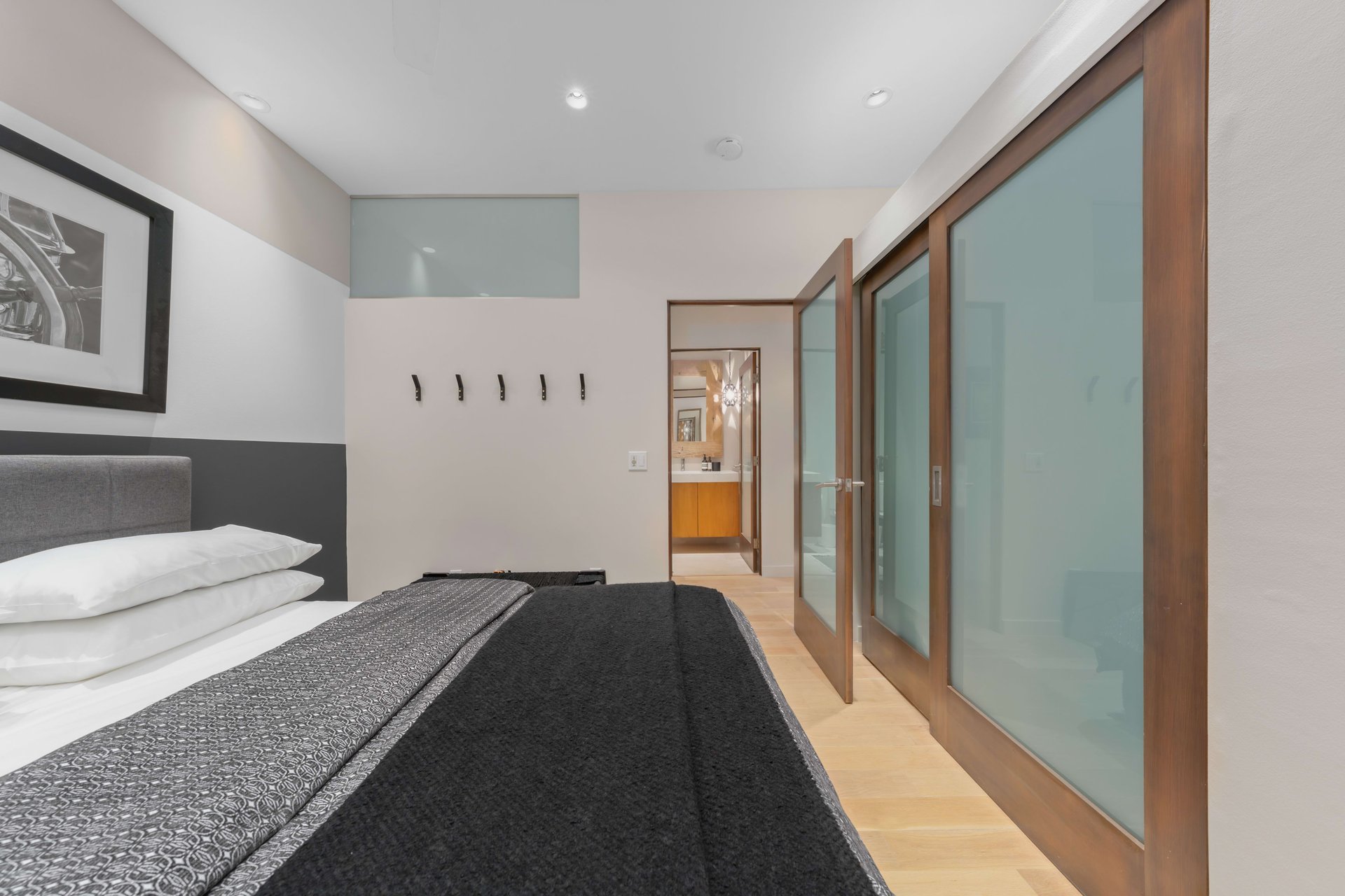 1 Eastwind Street #103, Marina Peninsula