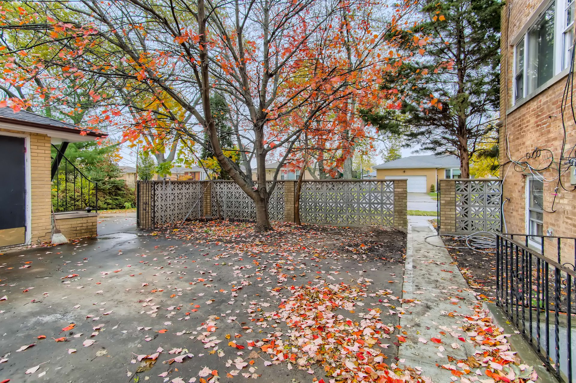 Private Address Niles, IL  60714
