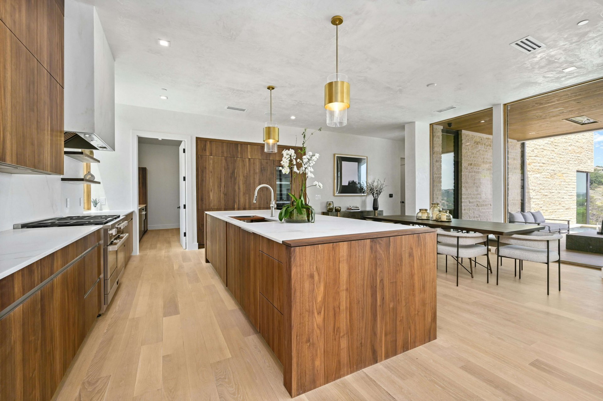 2 Valbella Drive
