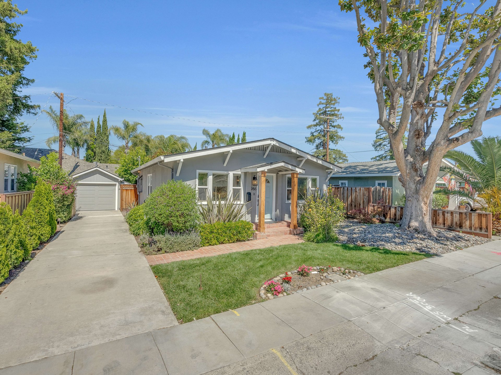 986 Katherine Court