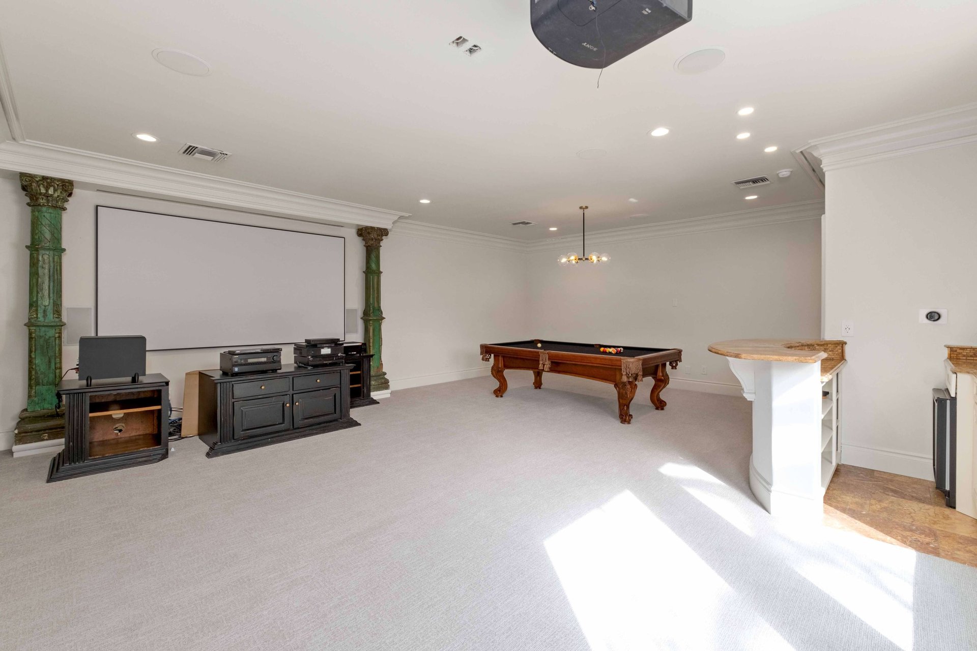 2605 Pearce Road