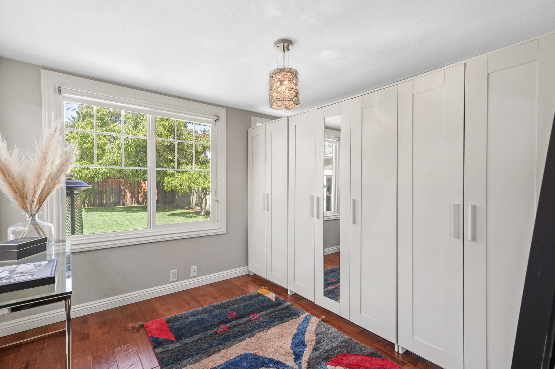 Beautifully Remodeled Home with HUGE Grassy Yard in Oxford Square