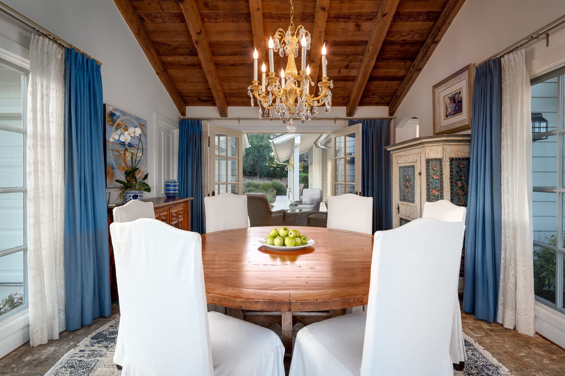 SERENE FARMHOUSE SANCTUARY