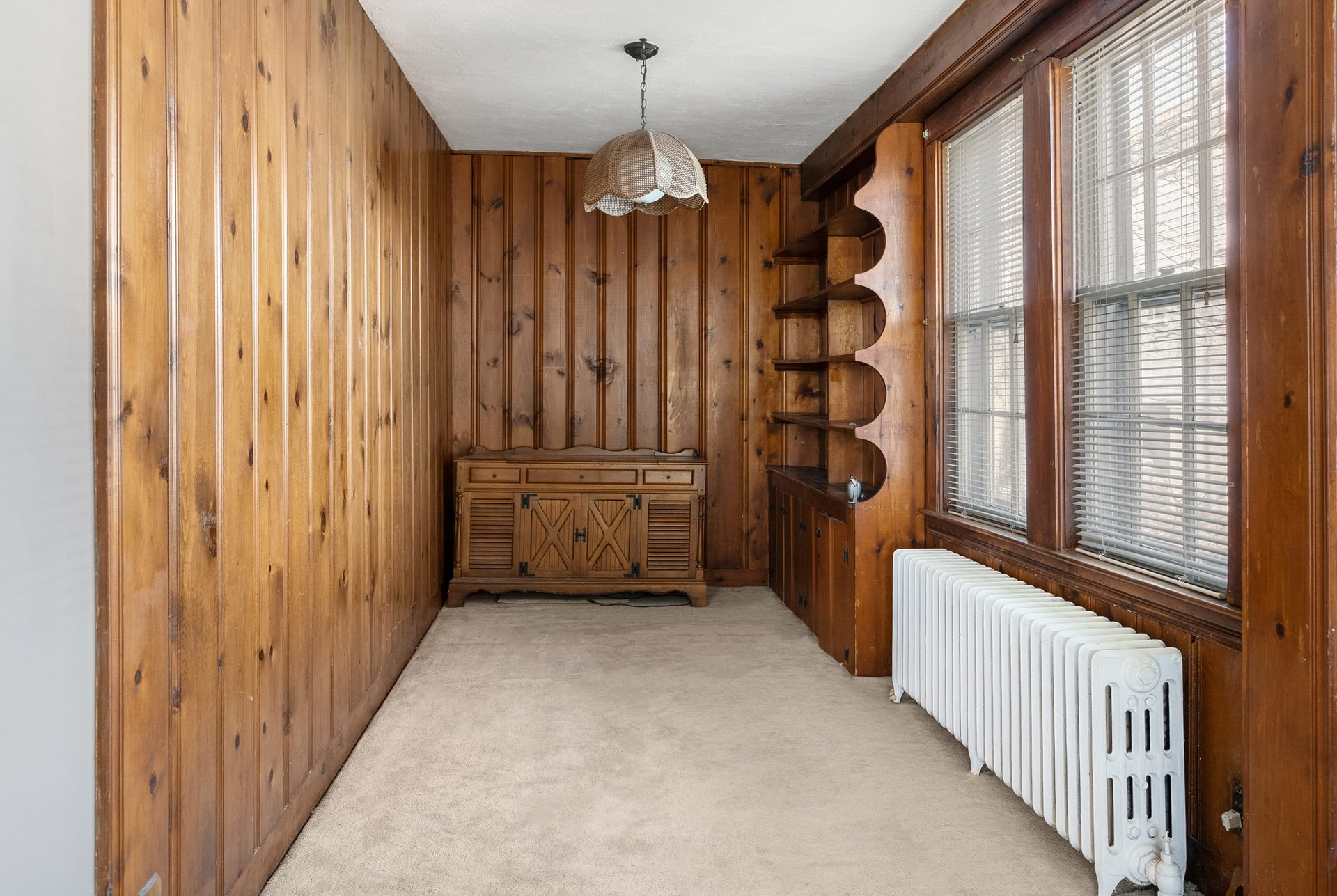 323 Parker St