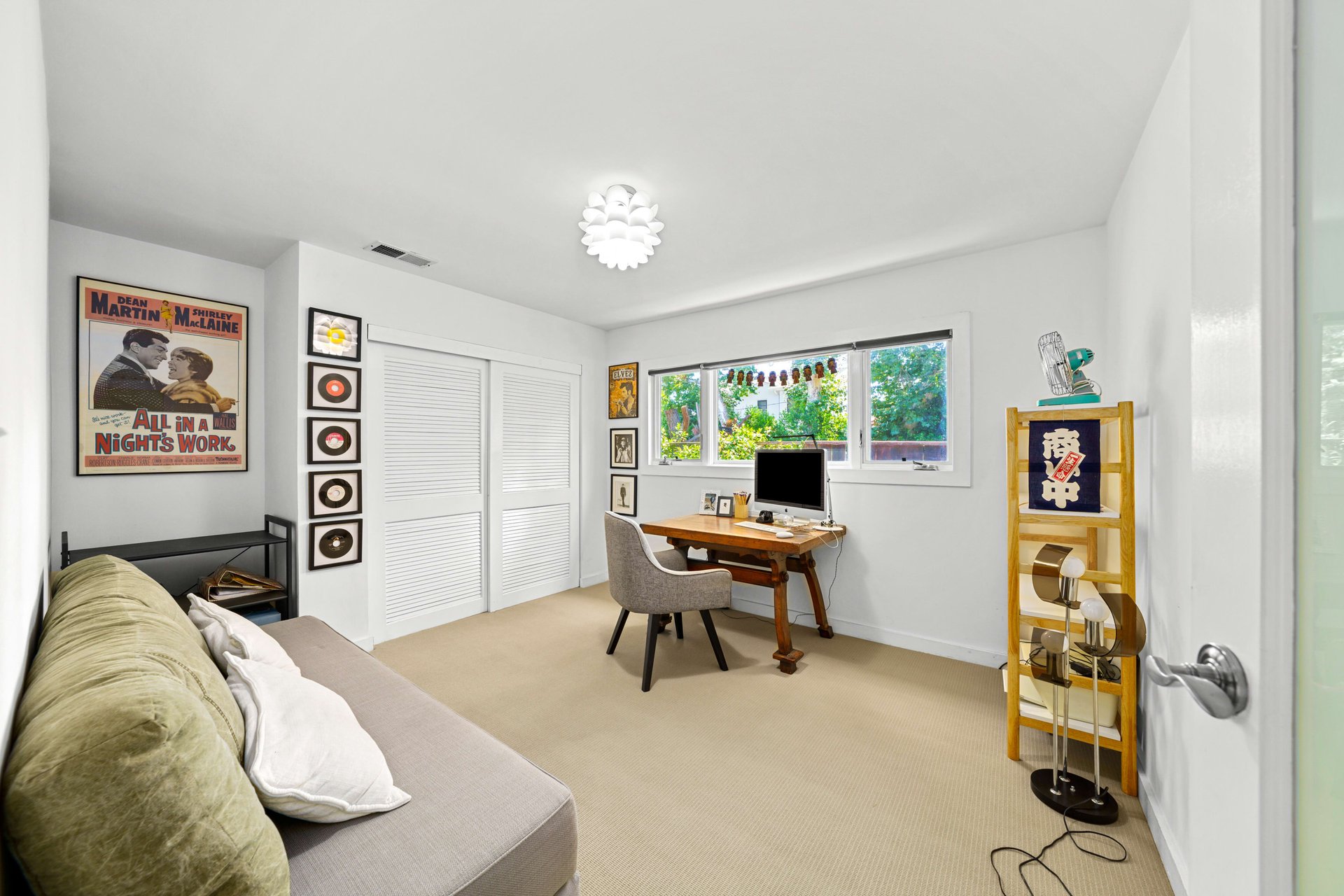 2802 Angus St, Silverlake
