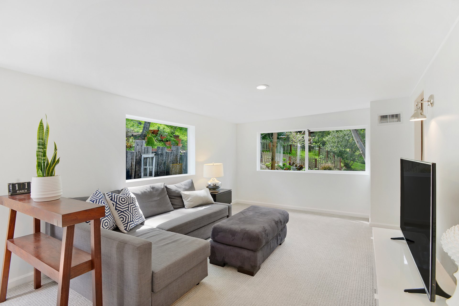 19991 Grand View Dr