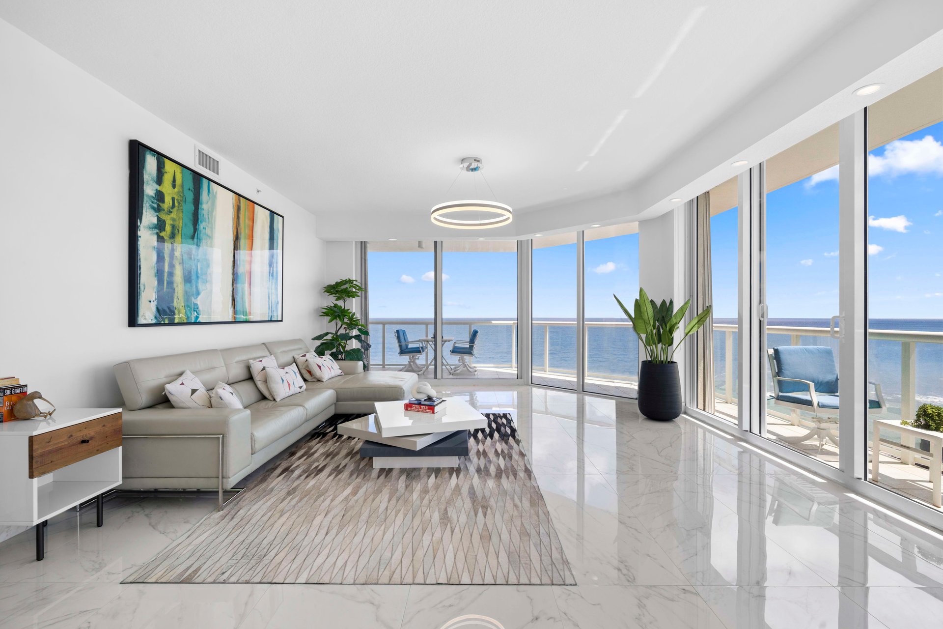 Renaissance on the Ocean 1005S