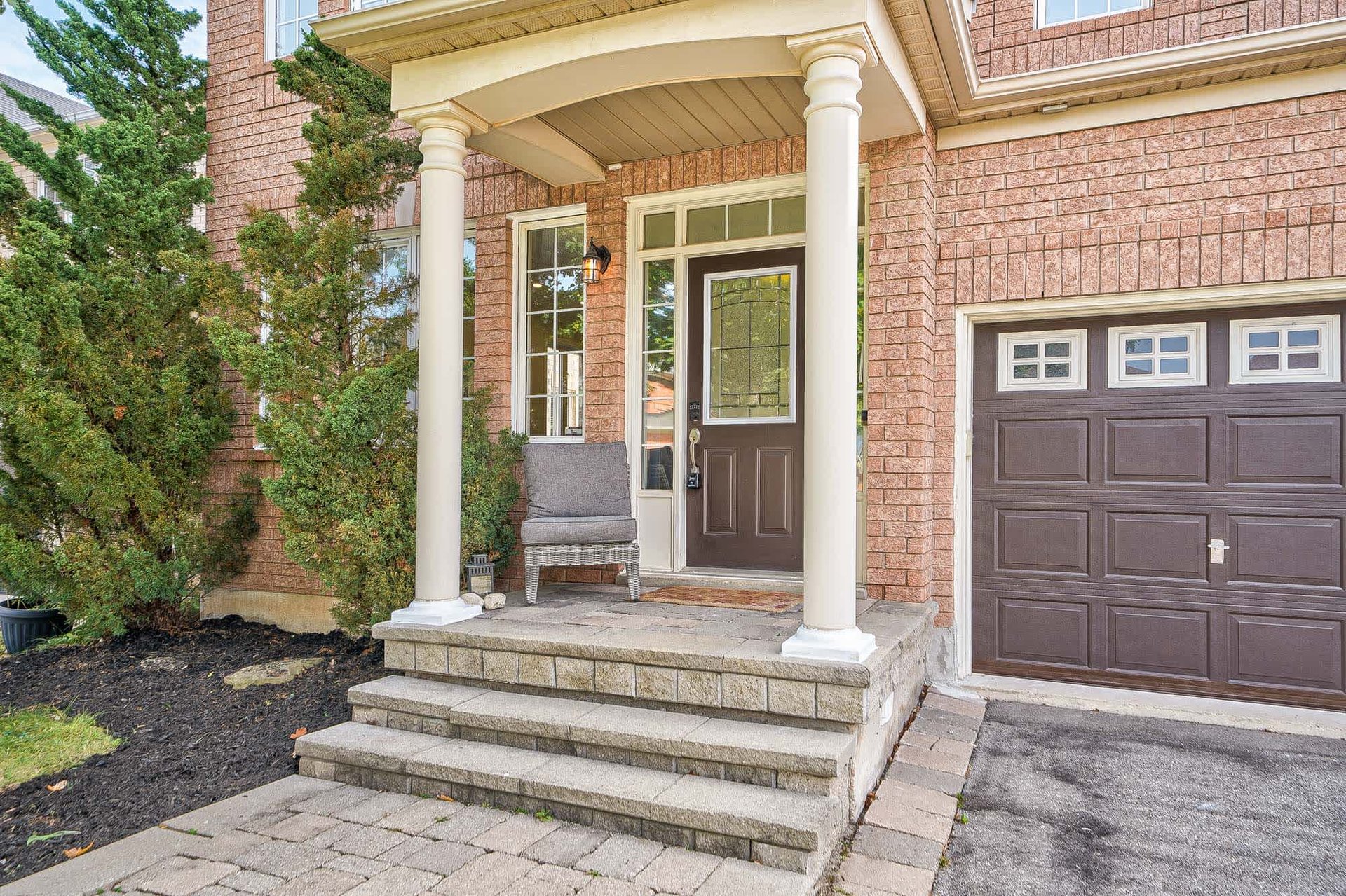 2164 Highcliffe Way