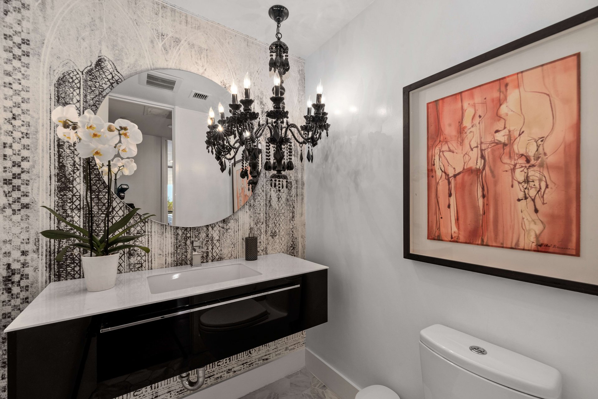 211 S Spalding Dr #N202, Beverly Hills