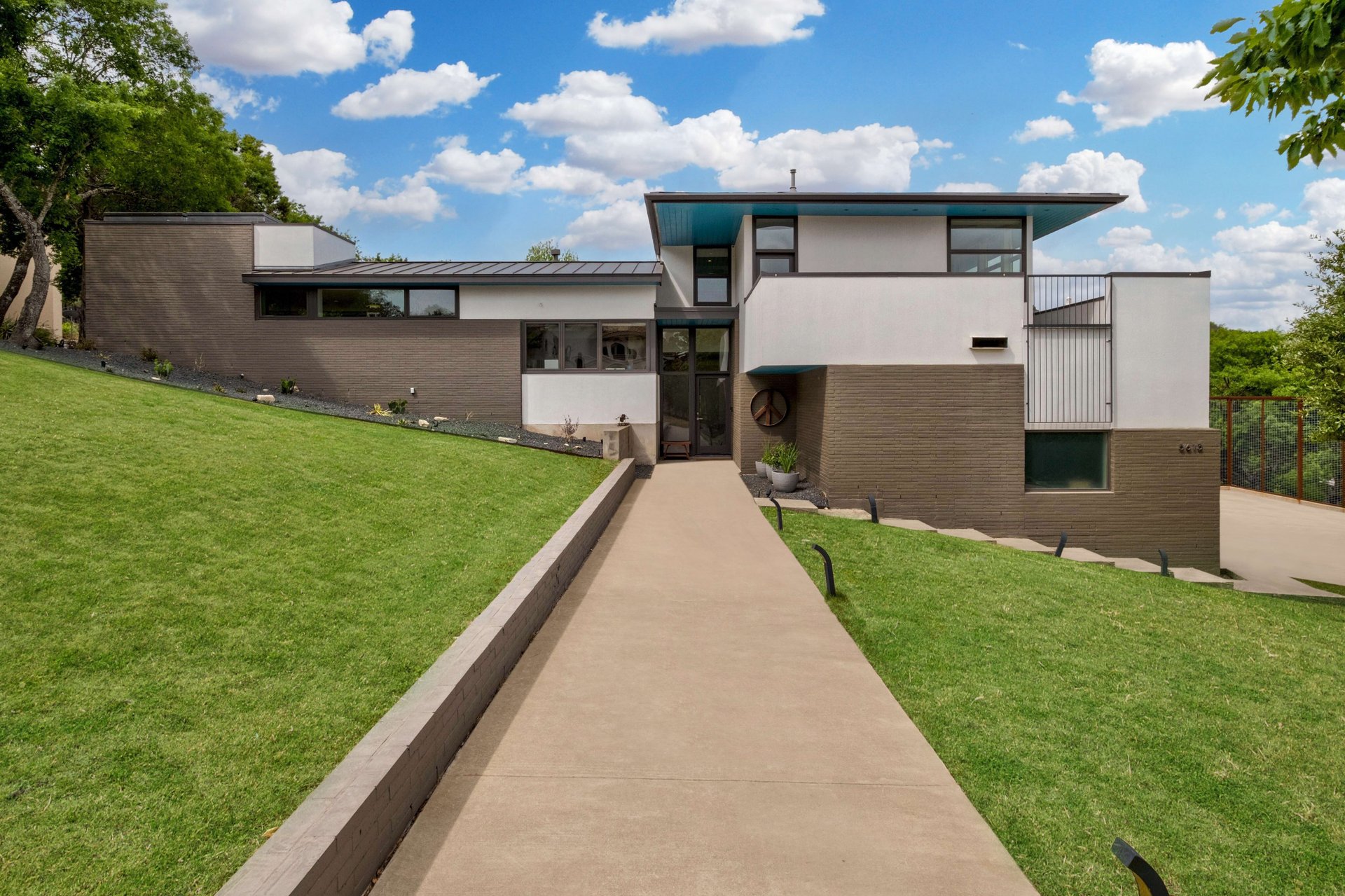 5613 Clarion Cove