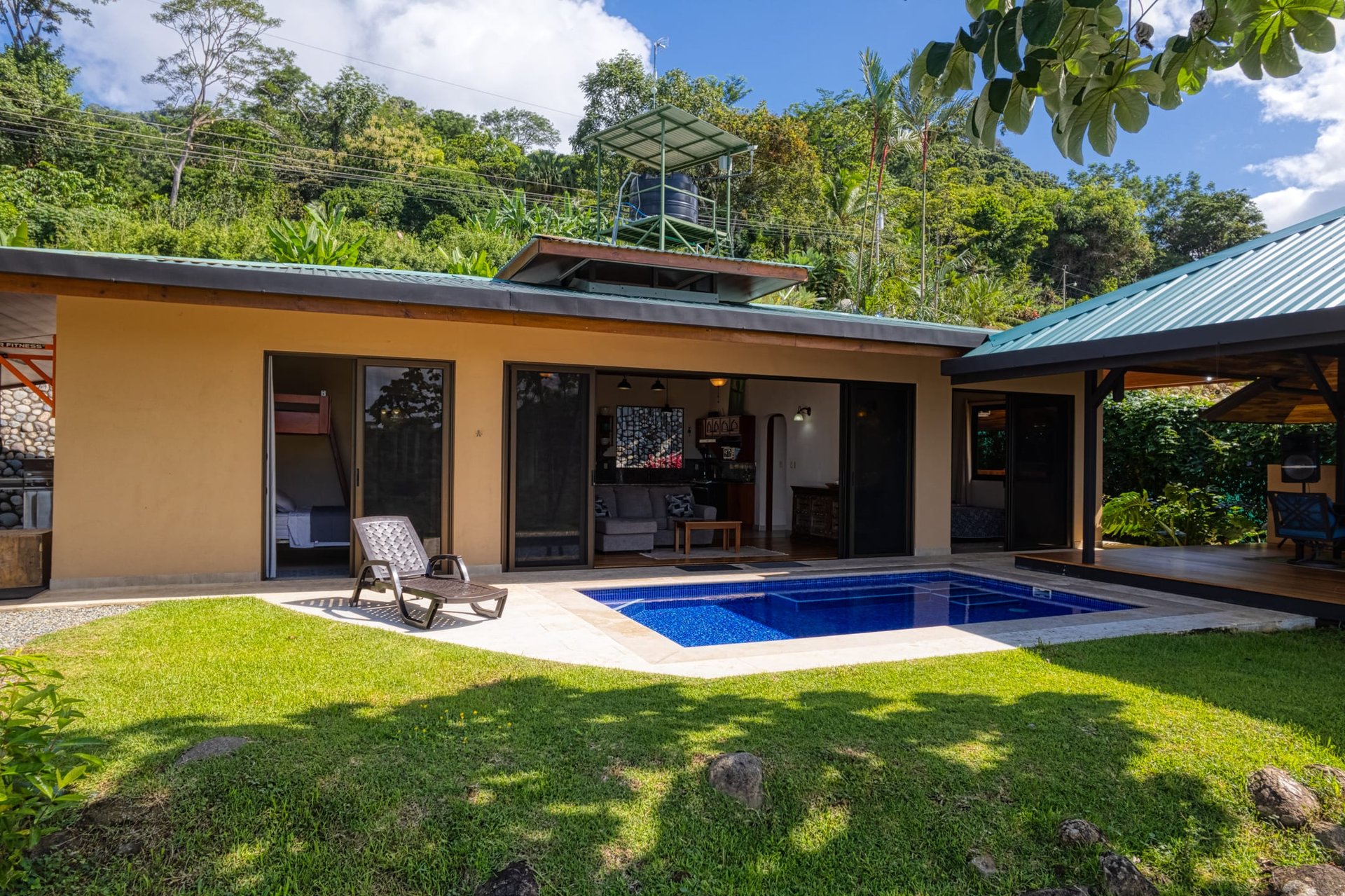 2 Bedroom with Amazing Whales Tail View on paved road