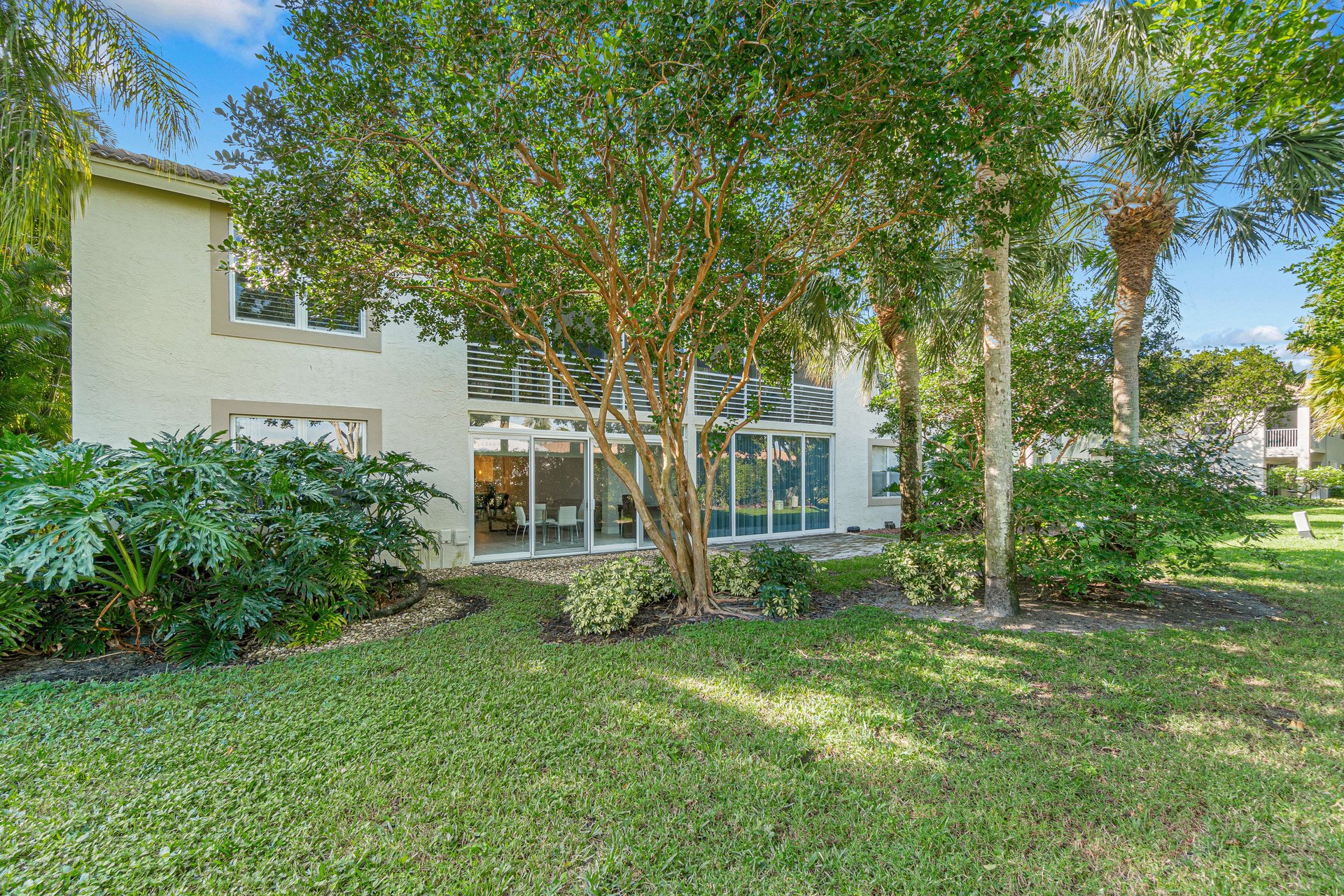 6253 Graycliff Drive Unit: B