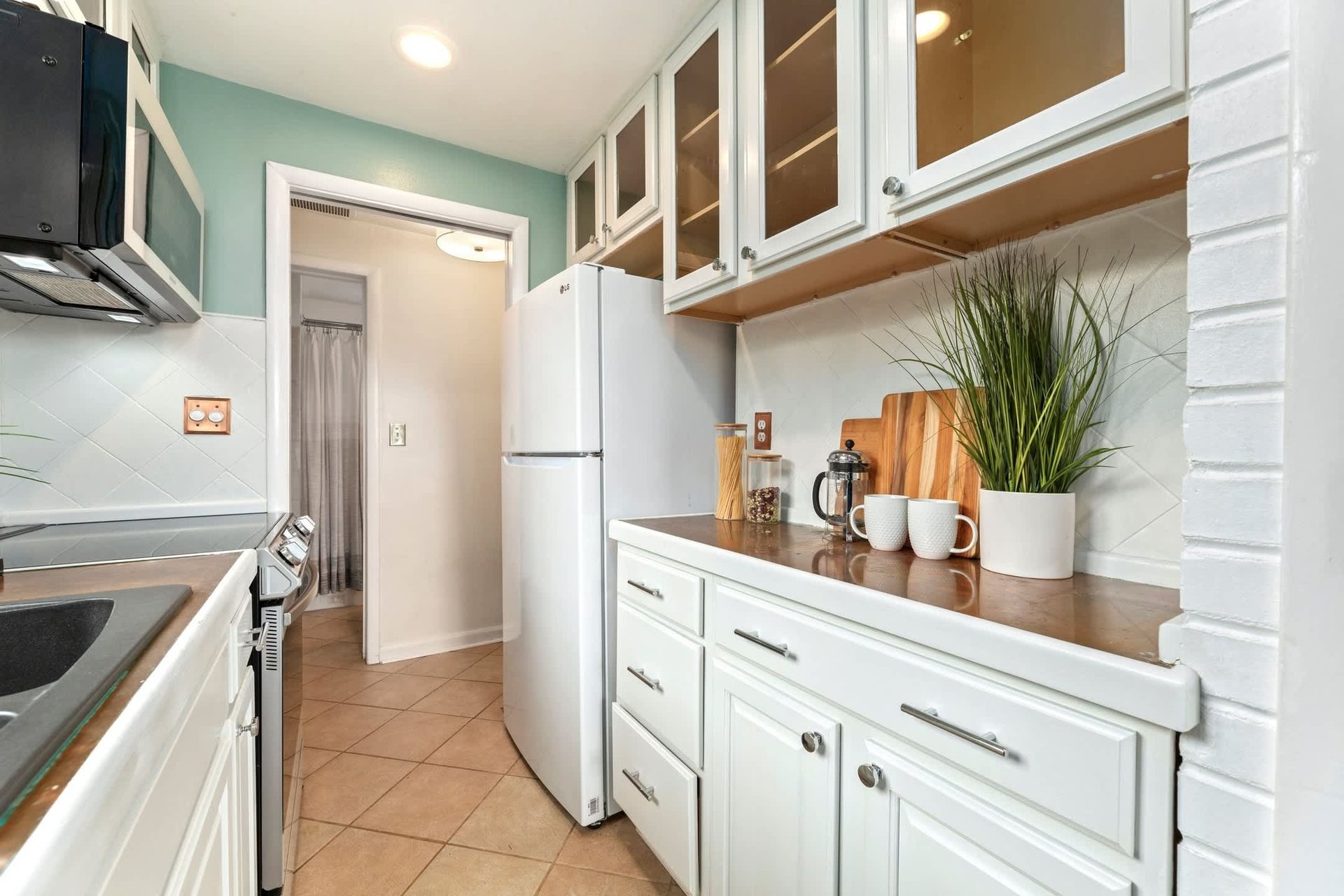 825 NW 180th St