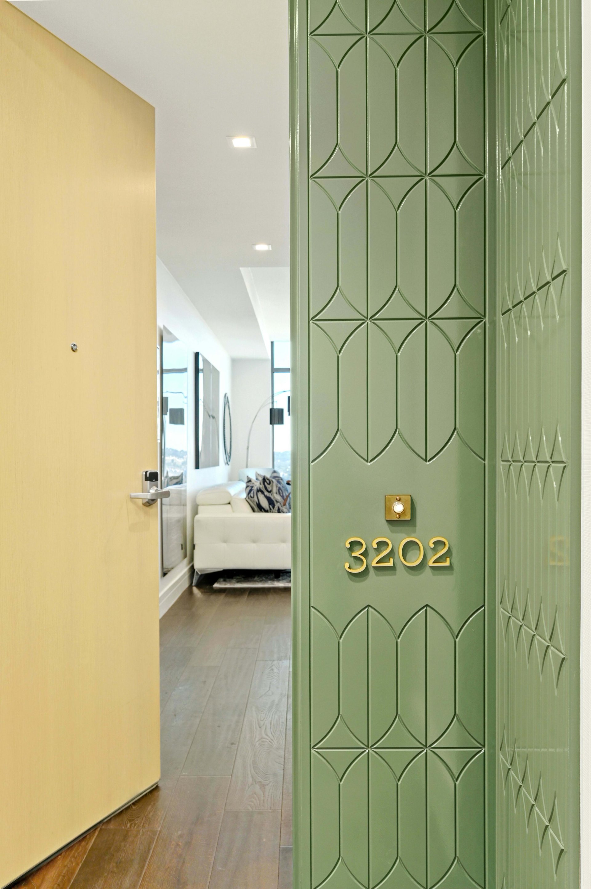 501 West Ave #3202