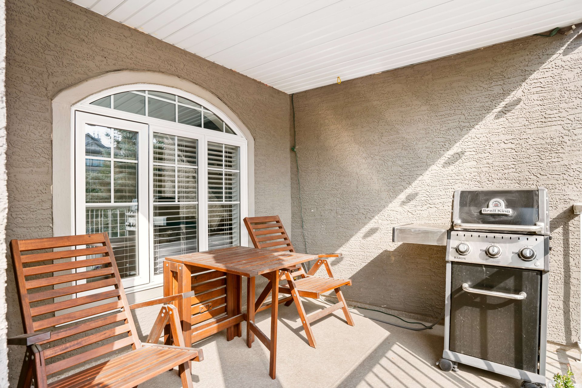 2020 27 Avenue SW Unit: 1