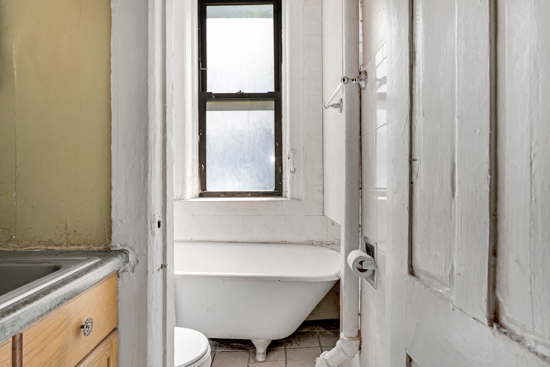 208 East 90th Street, 2W