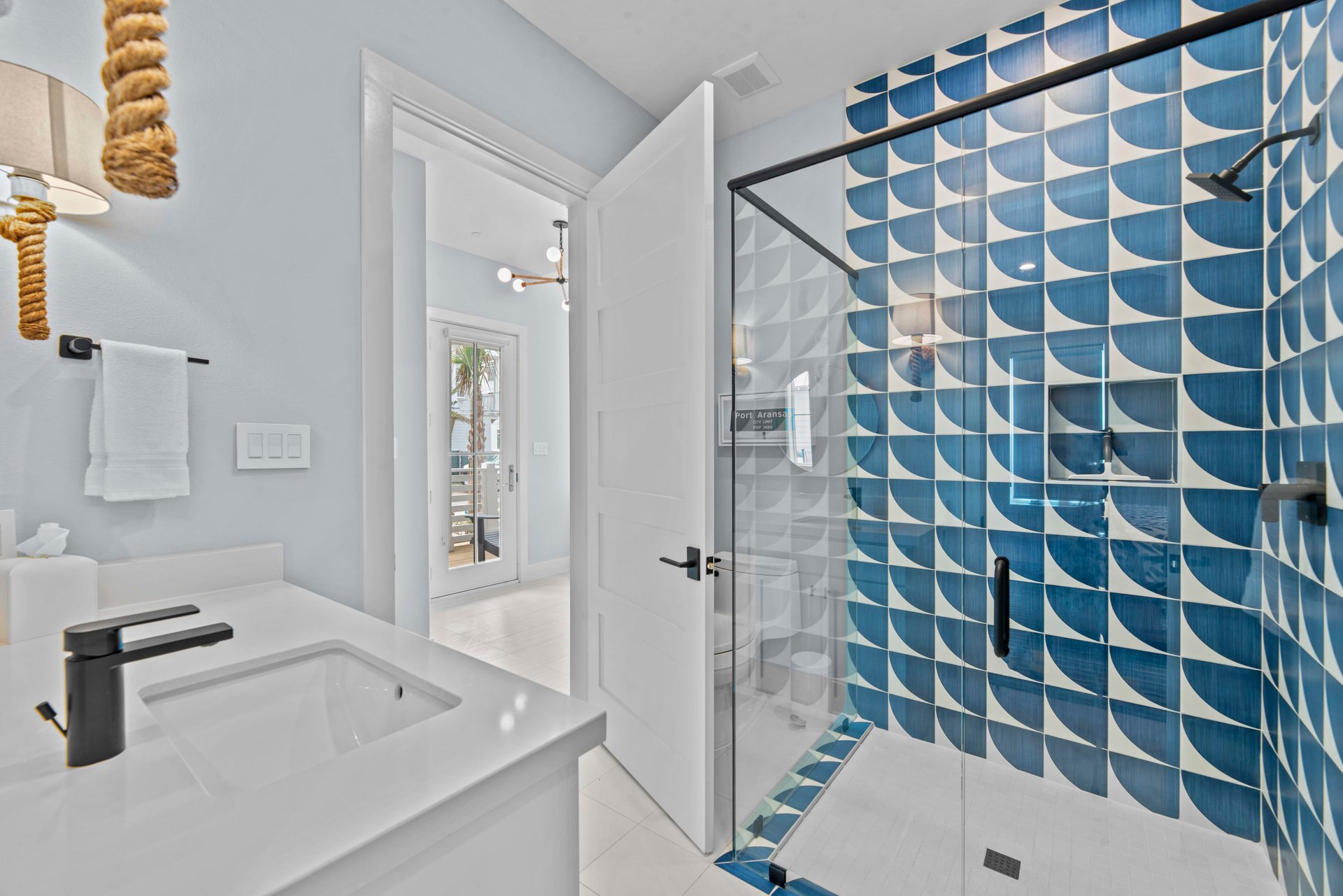 324 Darling Lane, Port Aransas, TX 78373