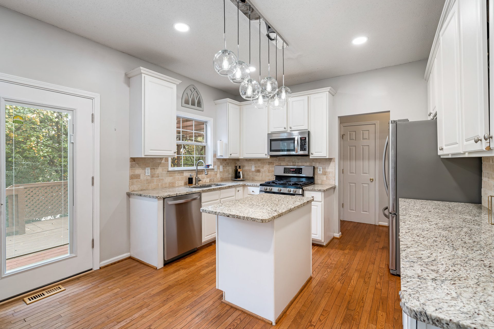 4557 Chelton Ct 